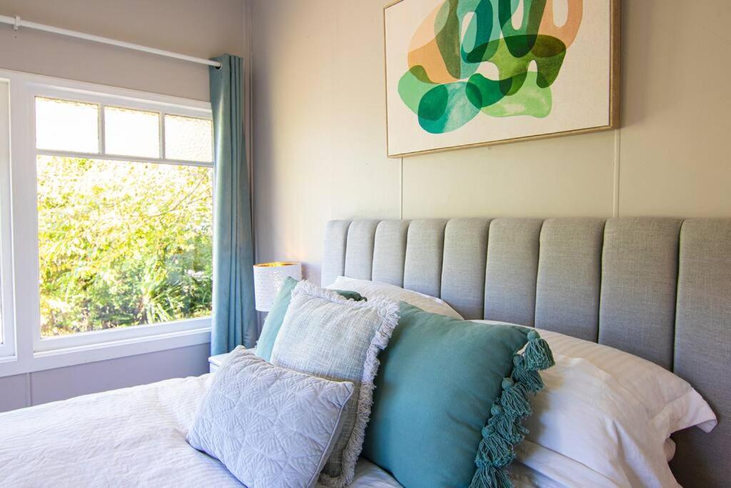 Banksia Cottage, pretty cottage with garden