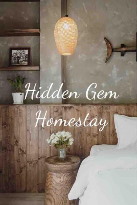 HIDDEN GEM*HEART of THE OLD QUARTER*5BR*FULL HOUSE