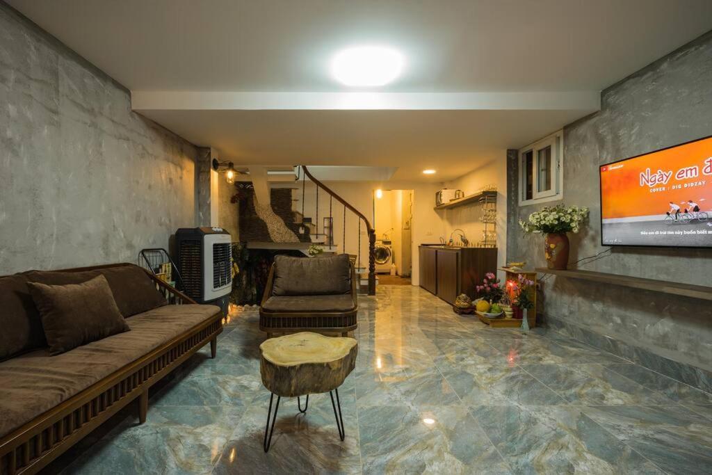 HIDDEN GEM*HEART of THE OLD QUARTER*5BR*FULL HOUSE