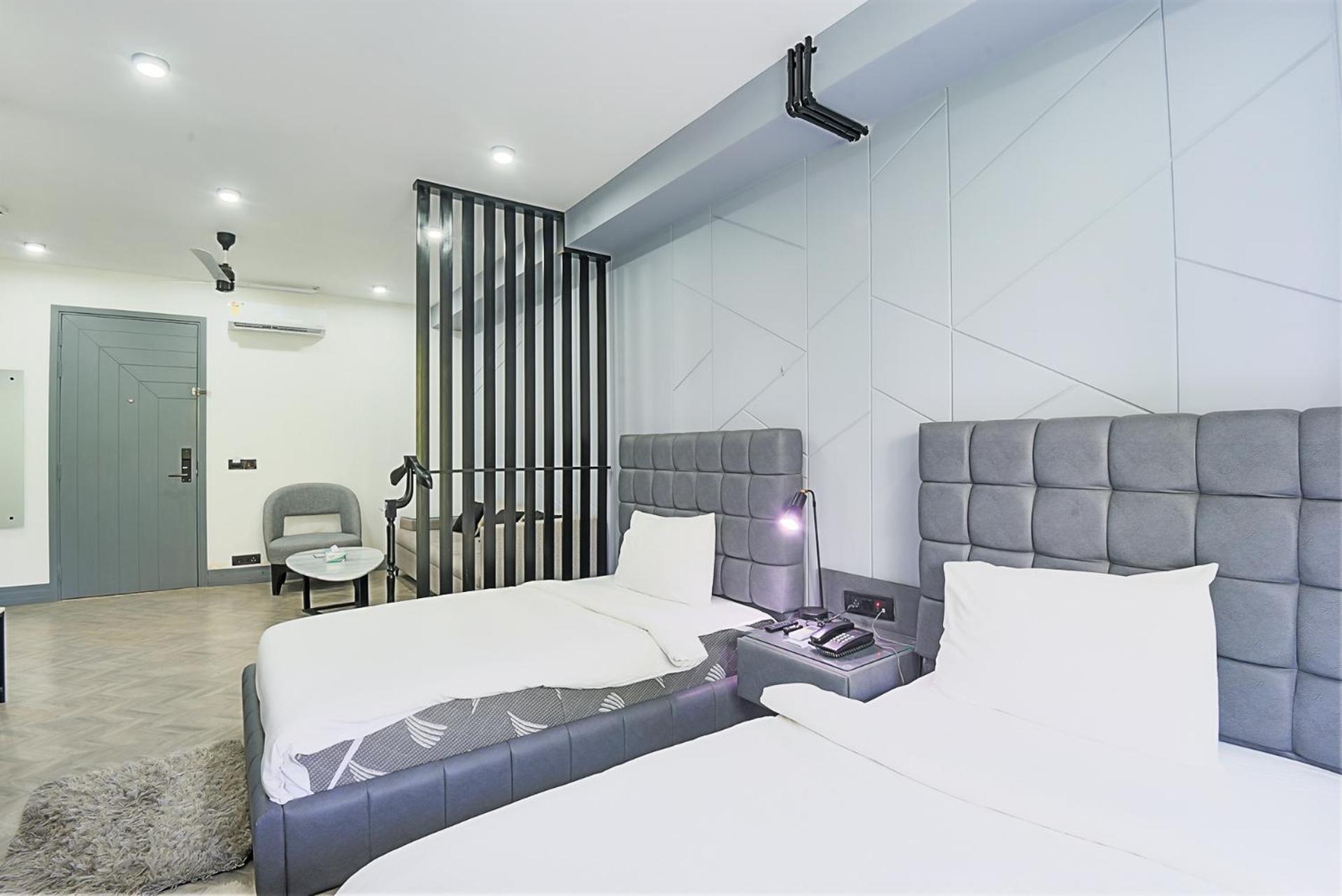 BedChambers Luxurious Aparthotel Near Medicity