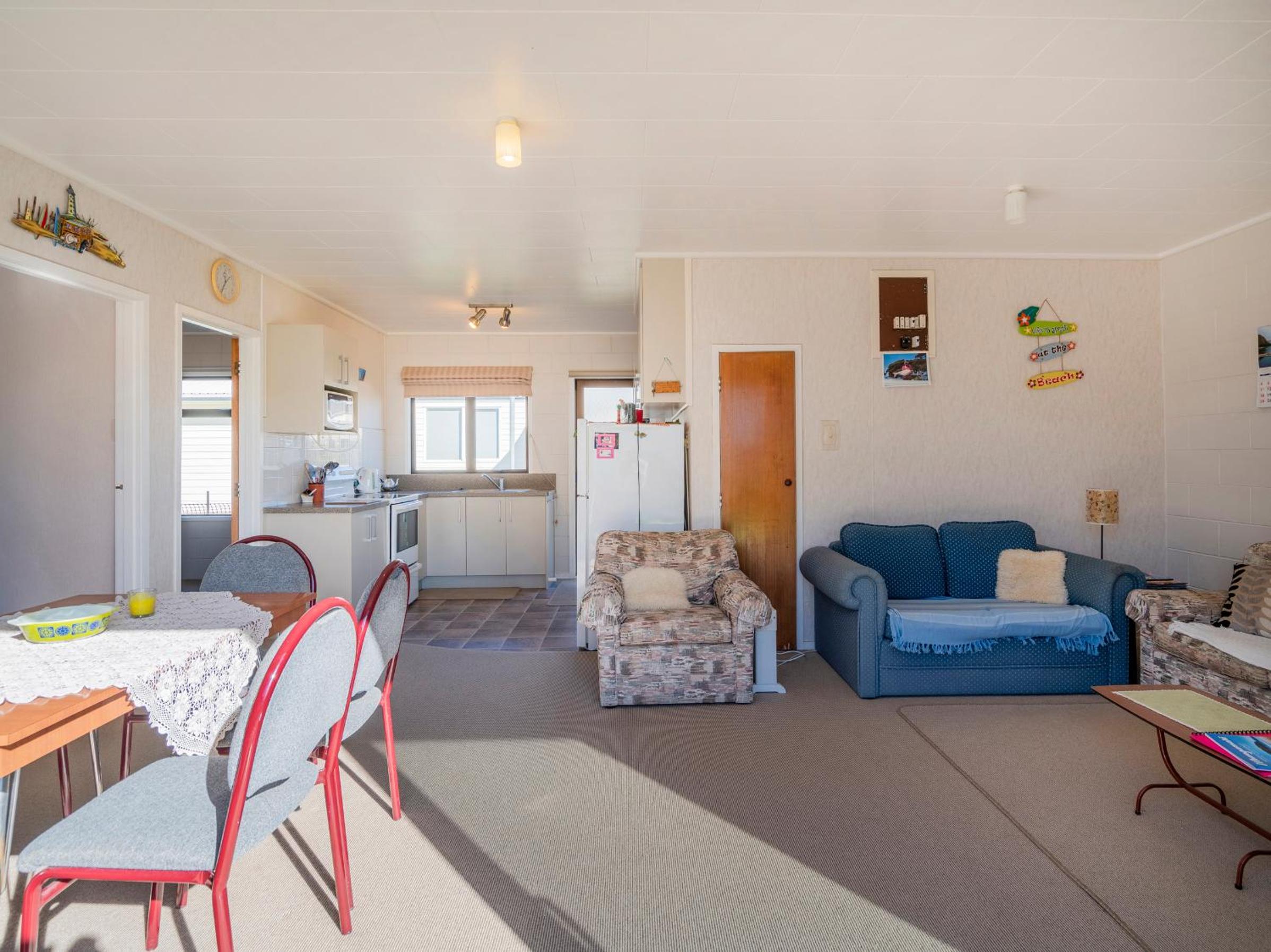 Location Plus - Whangamata Holiday Home