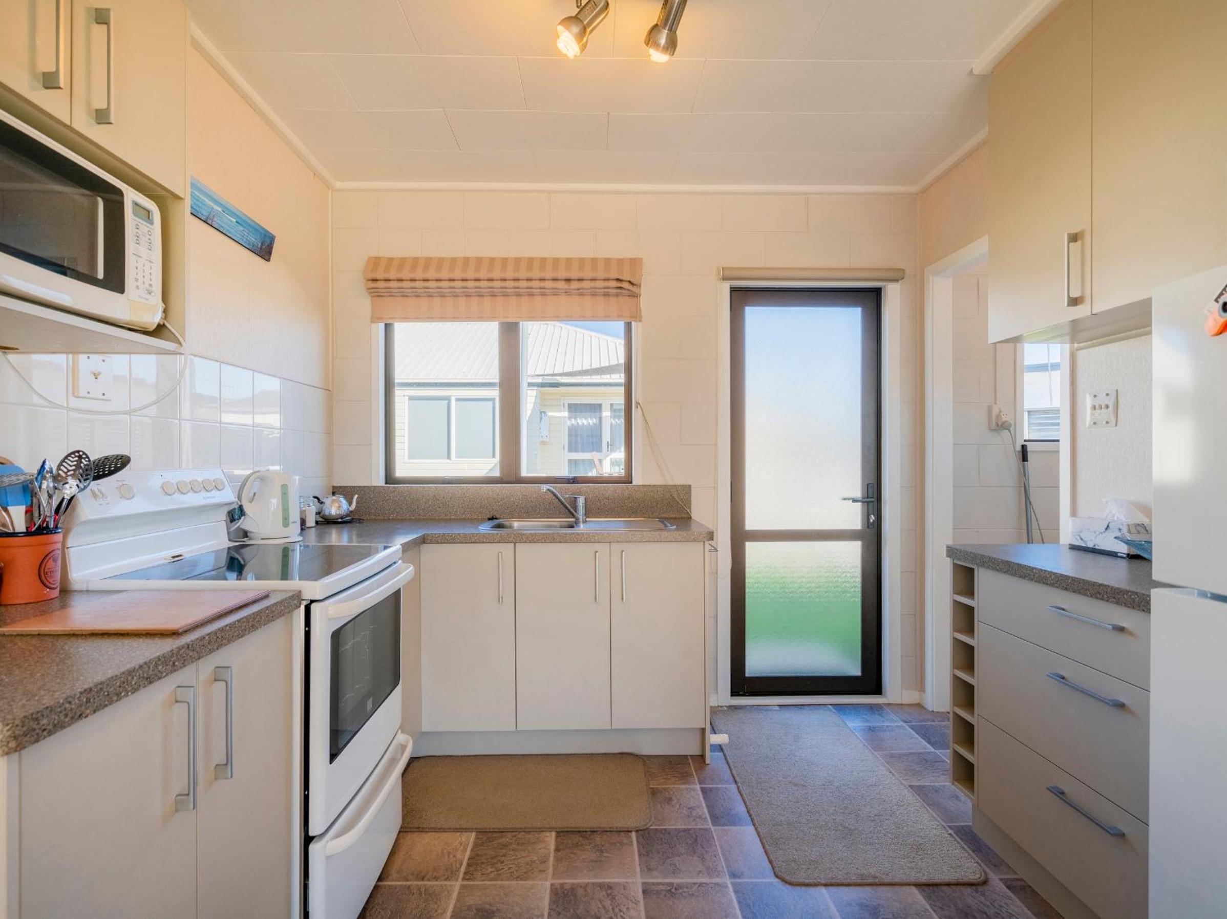 Location Plus - Whangamata Holiday Home