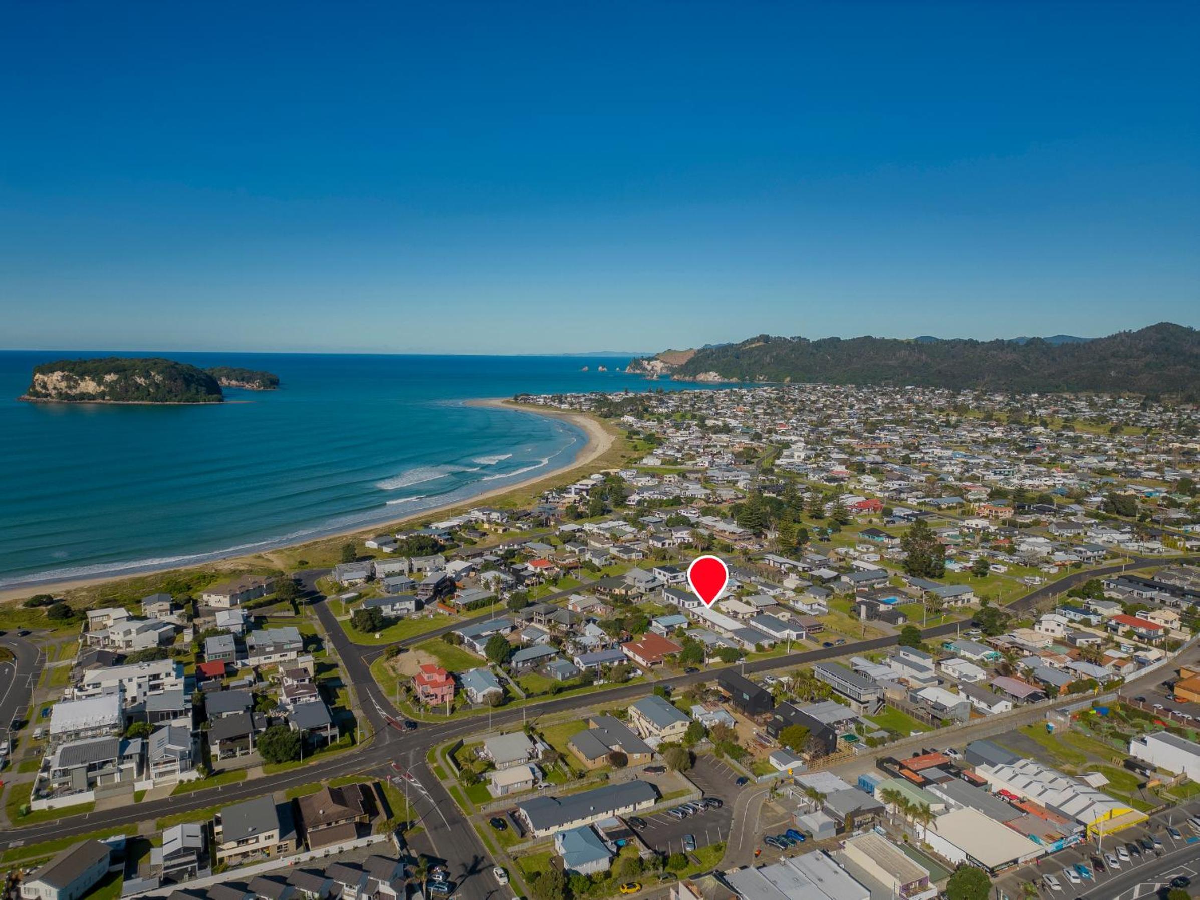 Location Plus - Whangamata Holiday Home