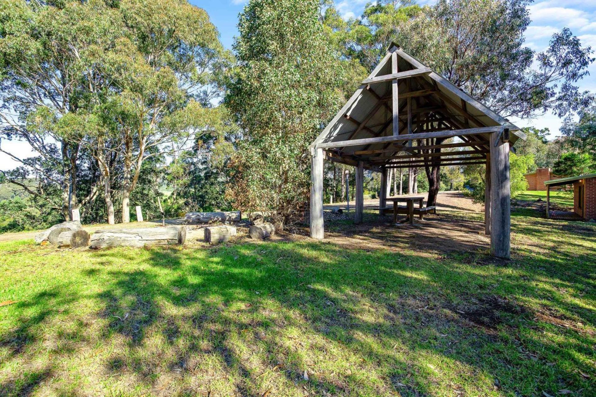 Braeside Cabin One Pinkwood