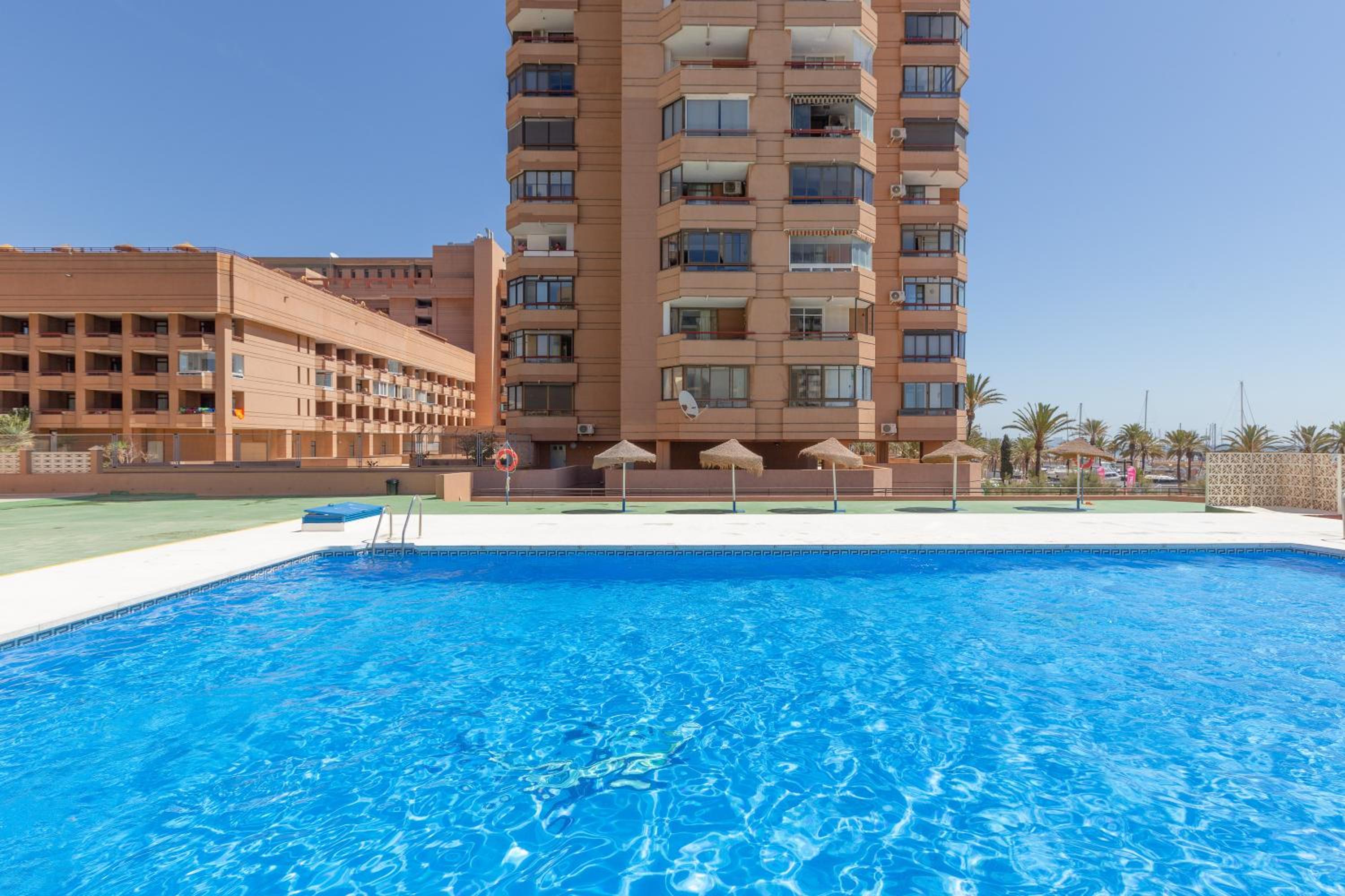 Sunny one bedroom apartment