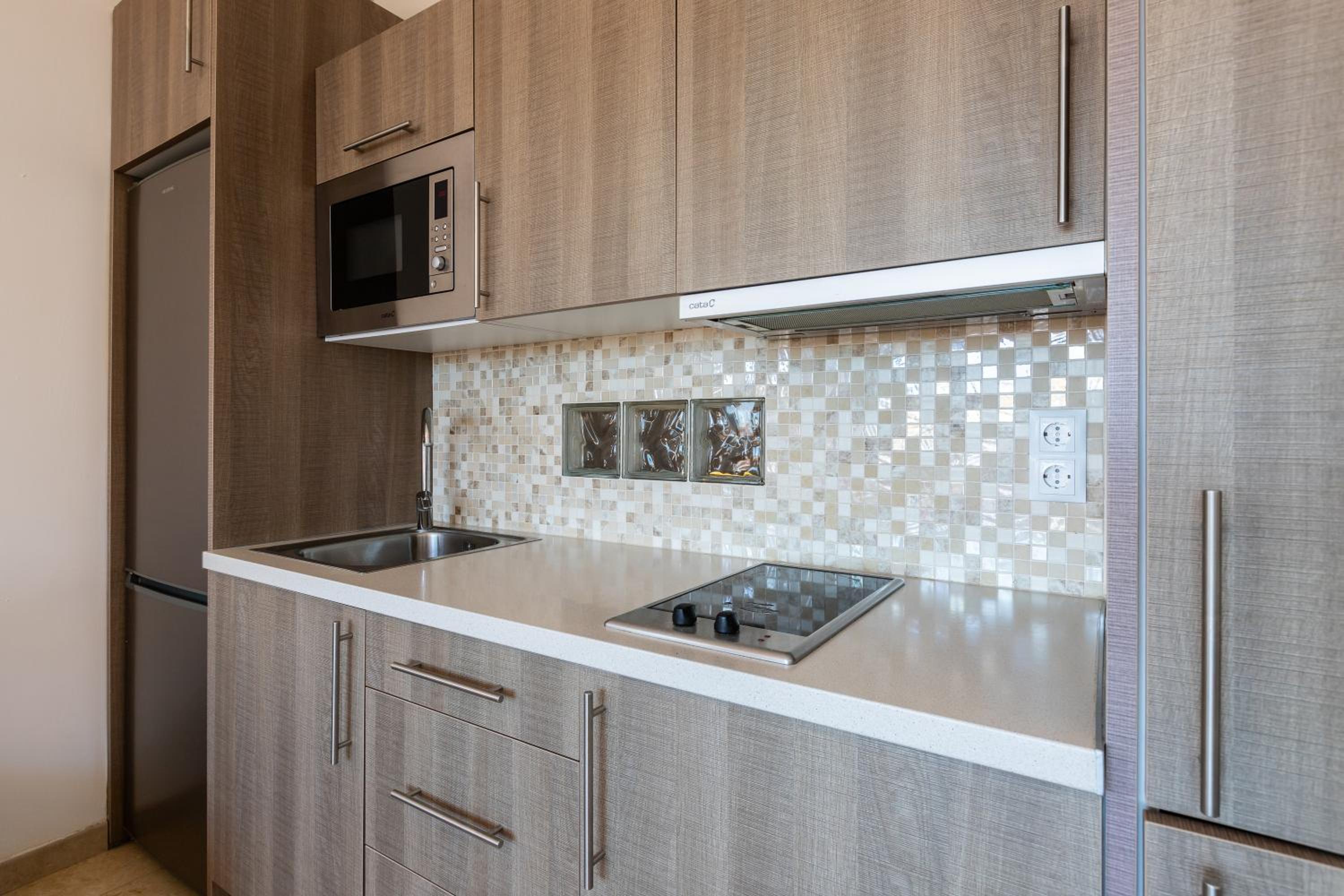 Sunny one bedroom apartment