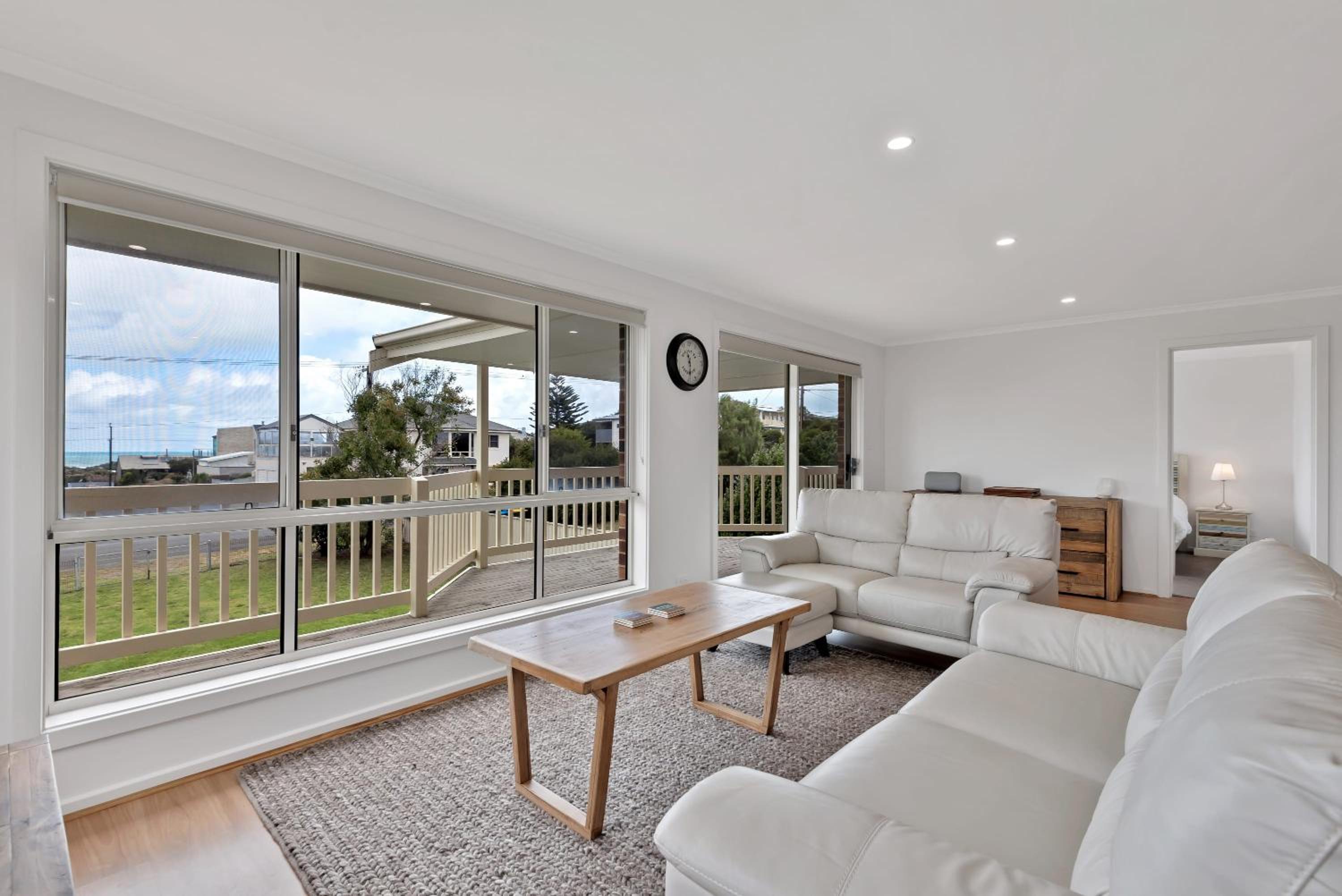 Ocean View 12 Corcoran Ave Goolwa Beach - BYO Linen