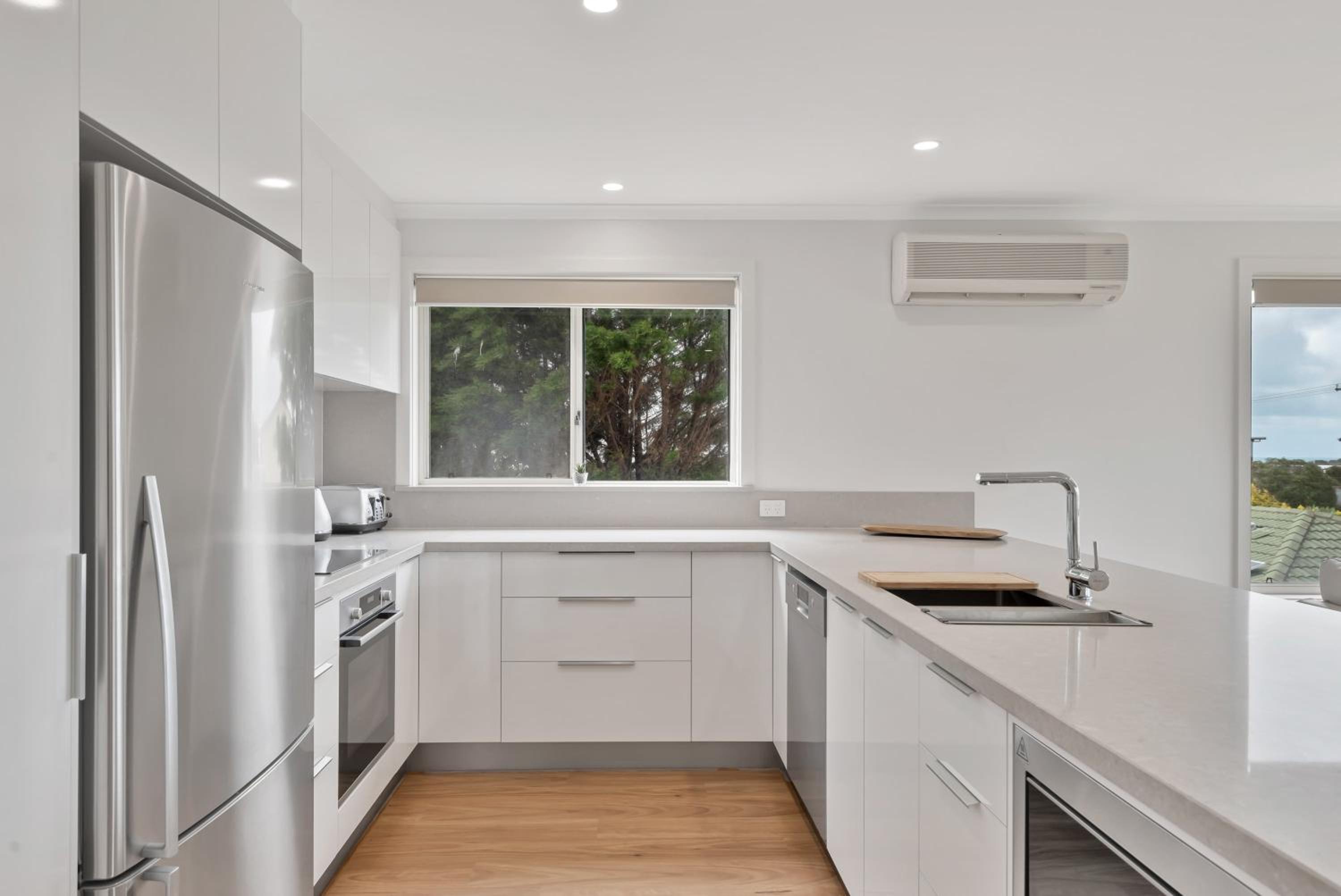 Ocean View 12 Corcoran Ave Goolwa Beach - BYO Linen