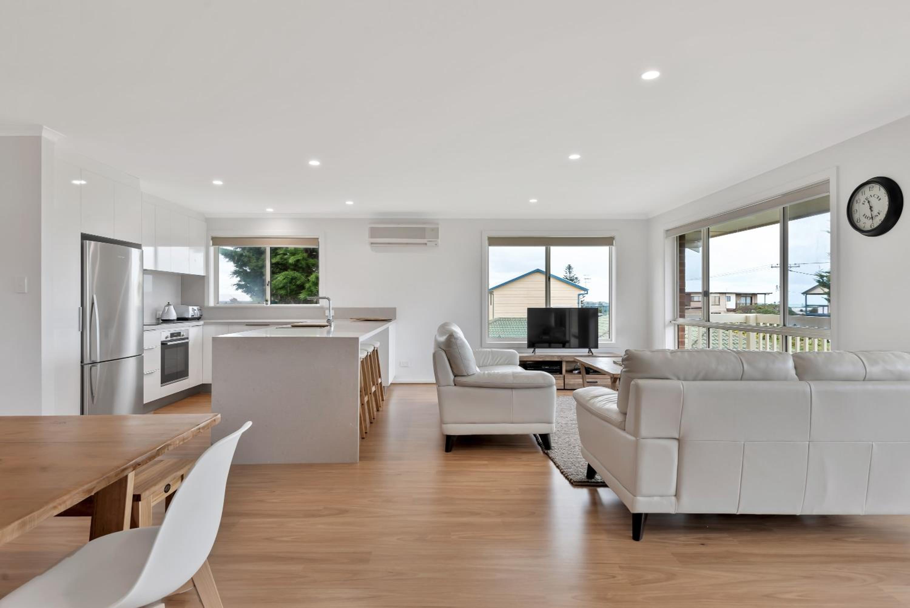 Ocean View 12 Corcoran Ave Goolwa Beach - BYO Linen