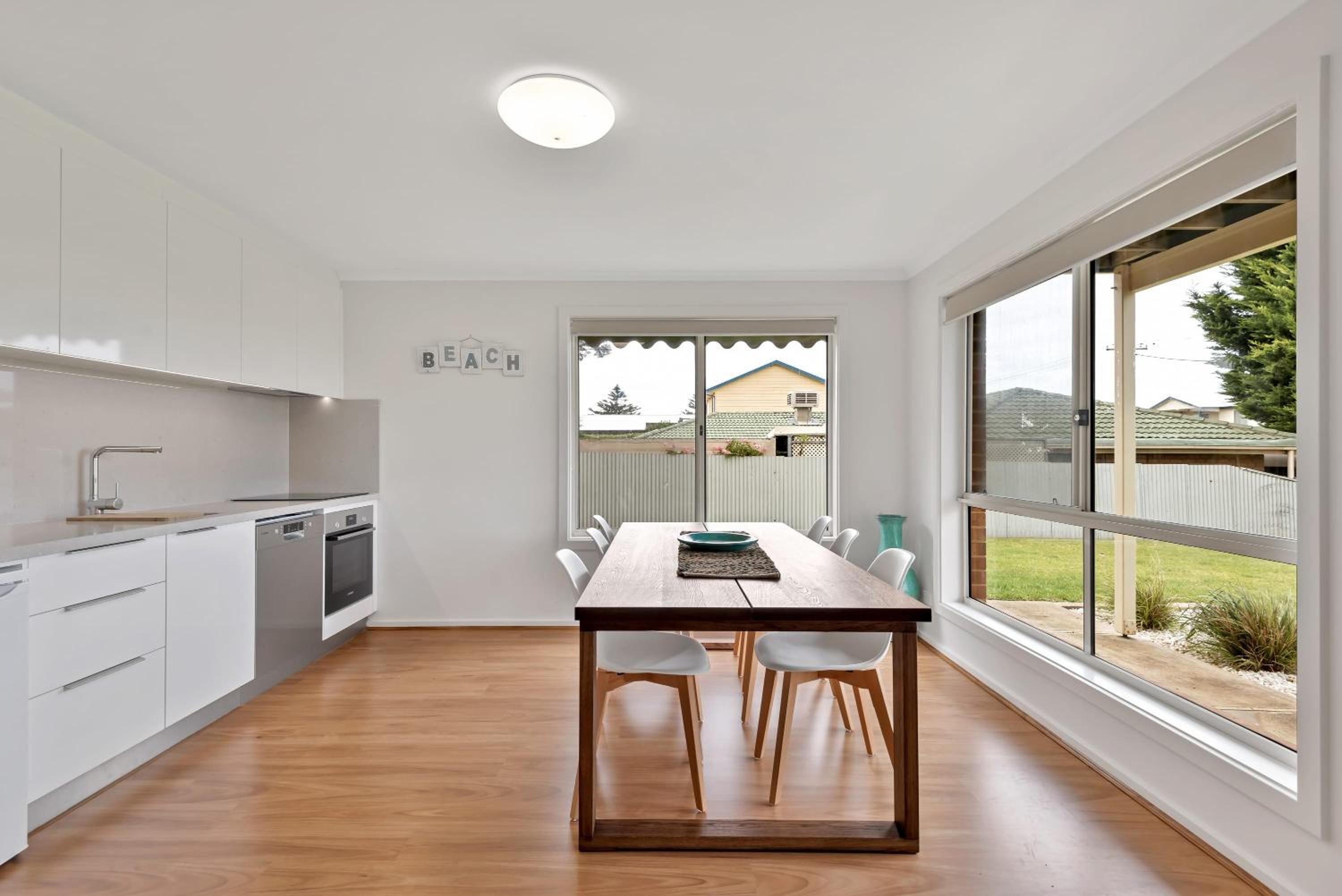 Ocean View 12 Corcoran Ave Goolwa Beach - BYO Linen