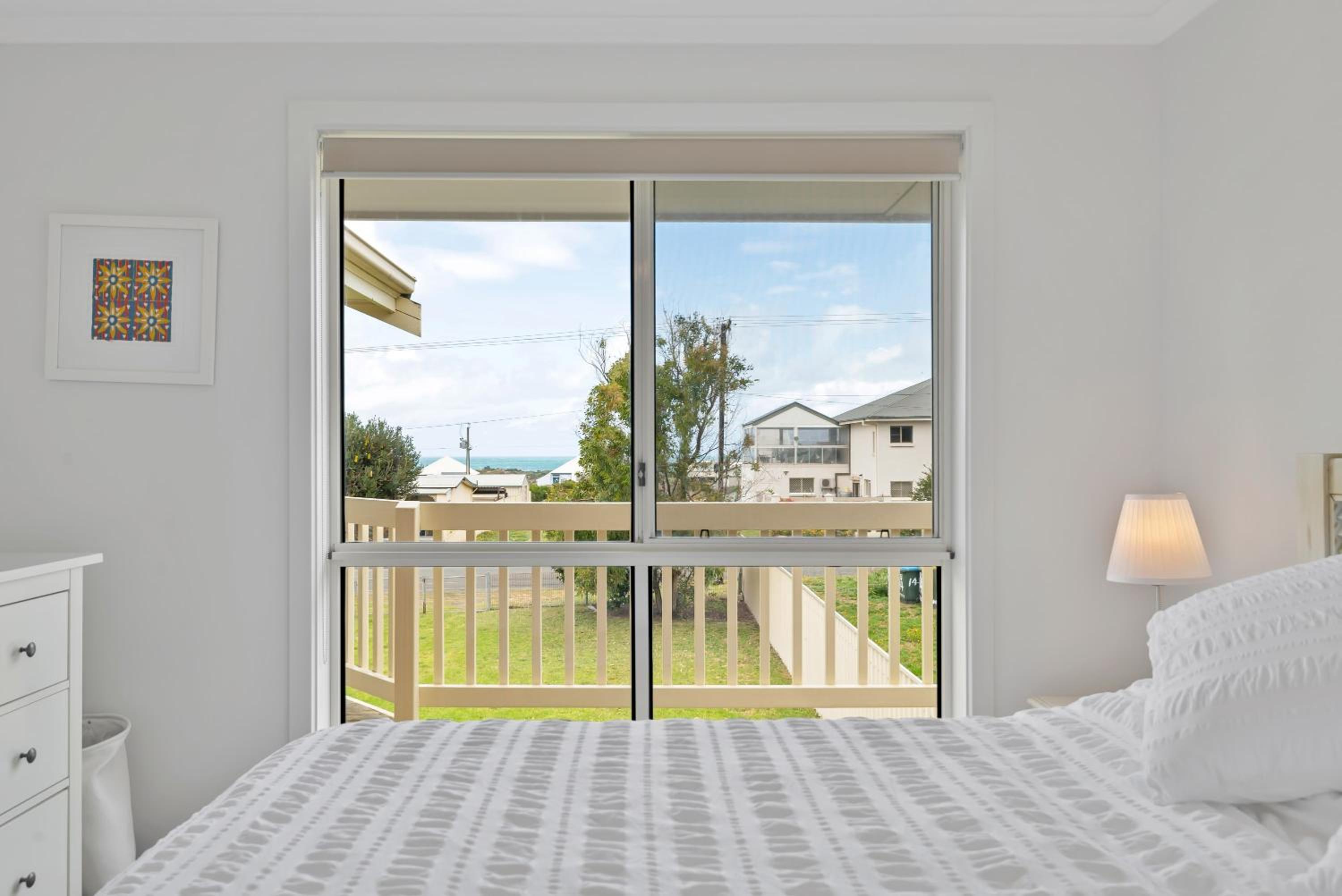 Ocean View 12 Corcoran Ave Goolwa Beach - BYO Linen