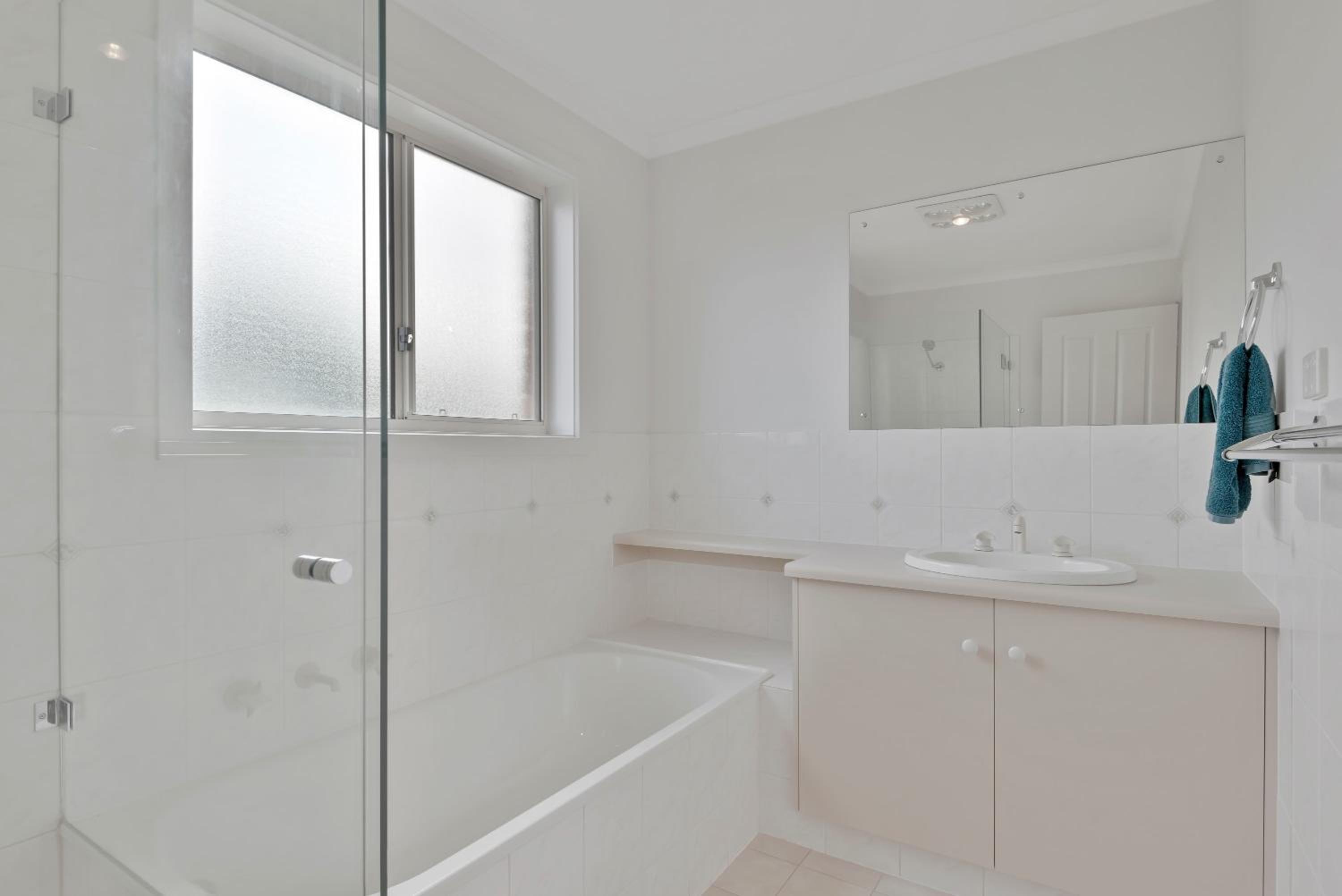 Ocean View 12 Corcoran Ave Goolwa Beach - BYO Linen