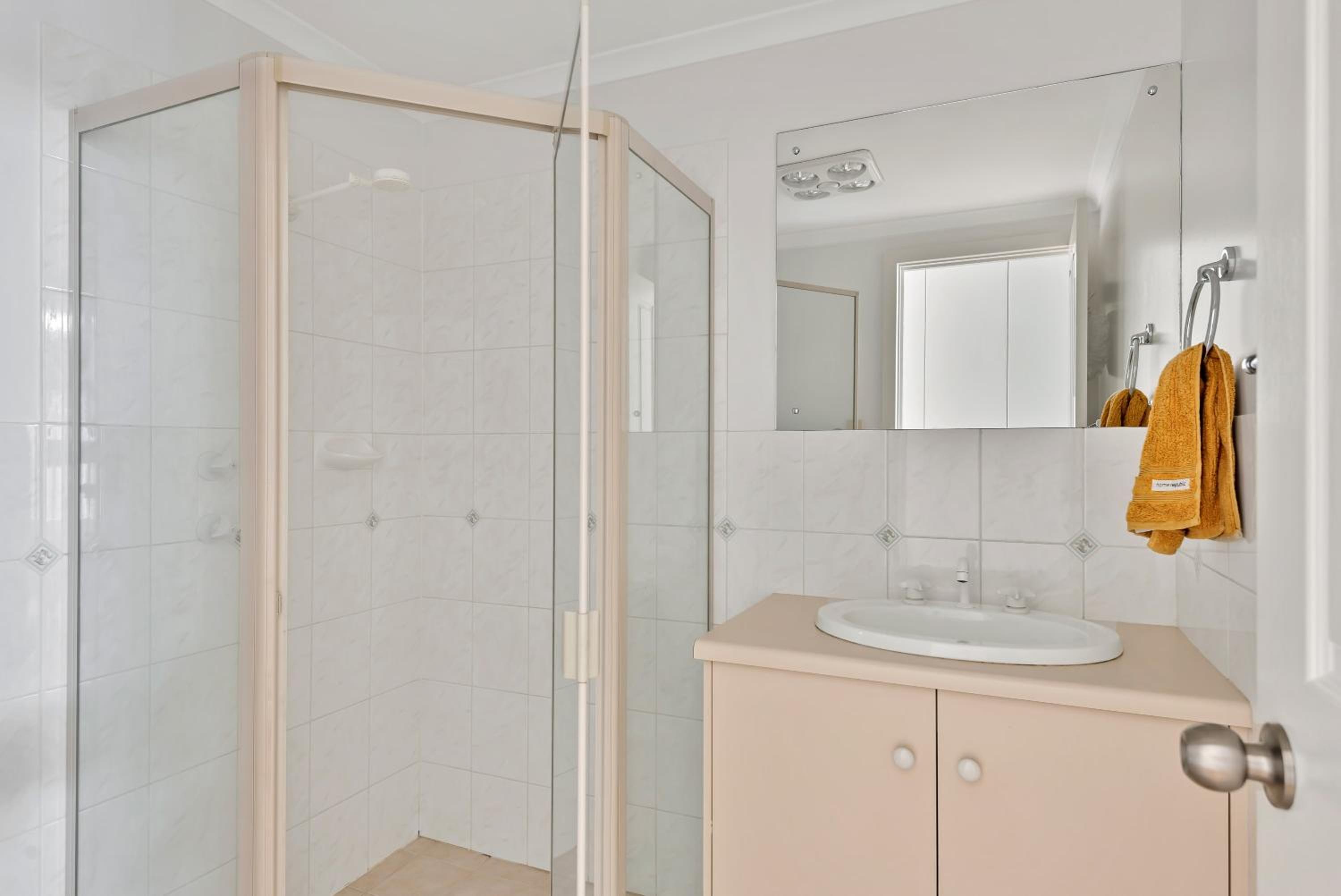 Ocean View 12 Corcoran Ave Goolwa Beach - BYO Linen
