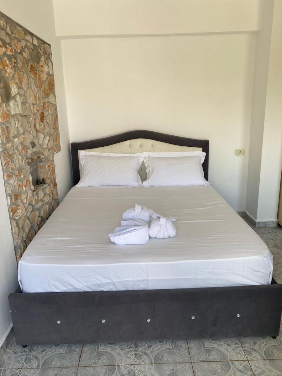 Feti Xhone Apartment
