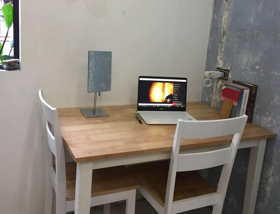 AlexPlace is SuperBasic. view 4