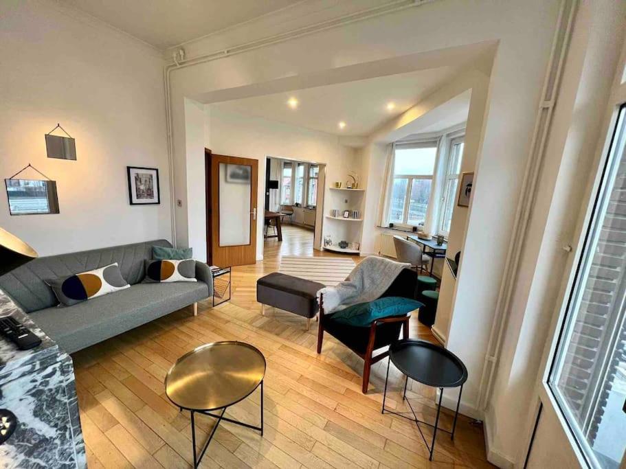 Bellevue - Grand appartement pour 5 sur les quais de la Meuse