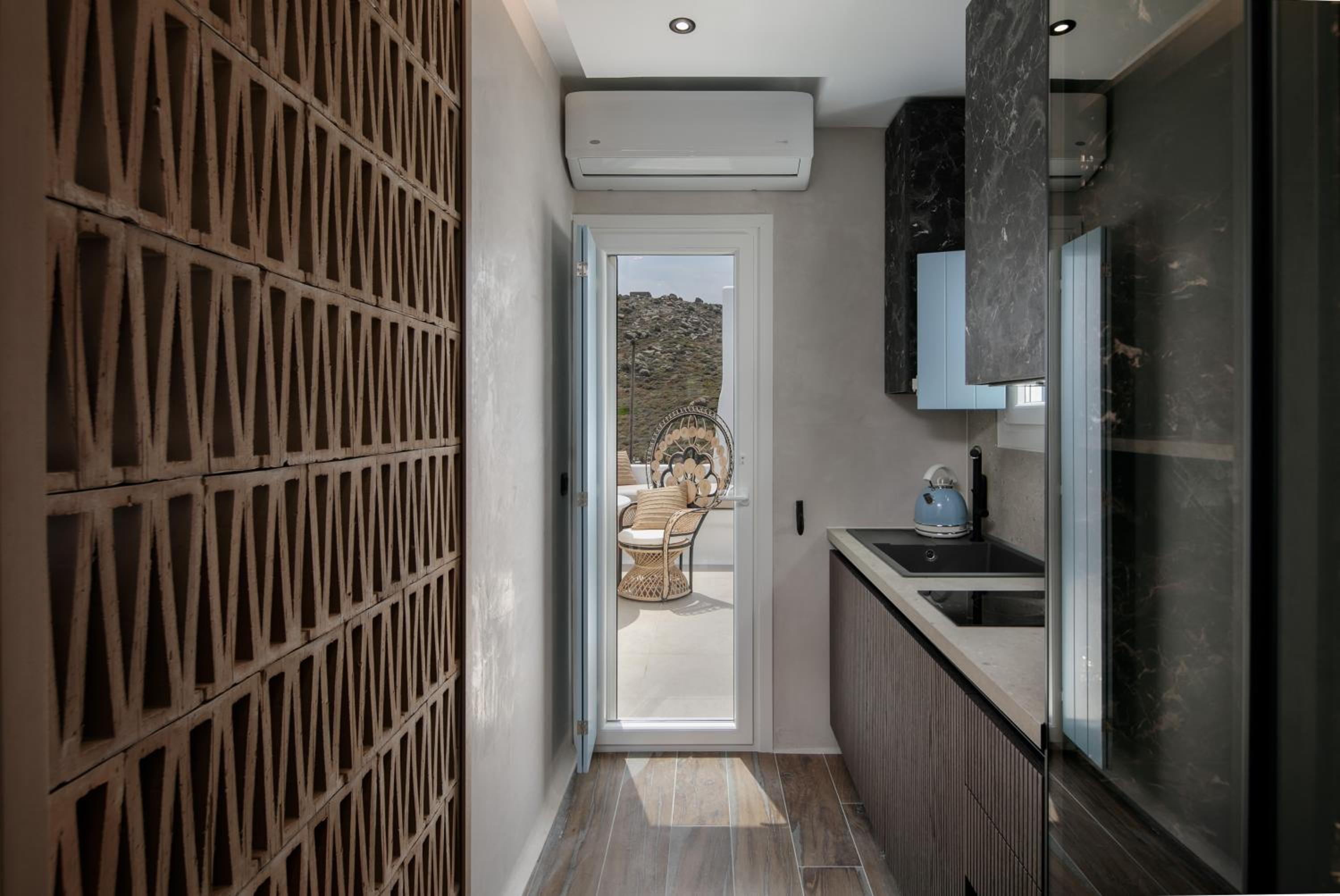 Sea U Soon Seafront Suites