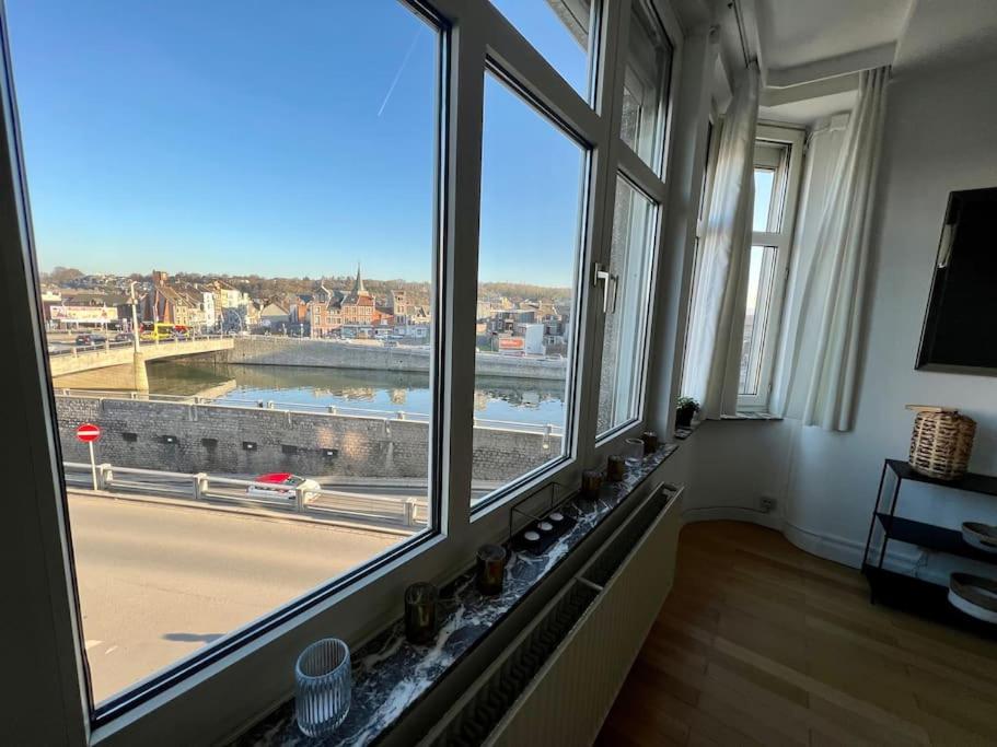 Bellevue - Grand appartement pour 5 sur les quais de la Meuse