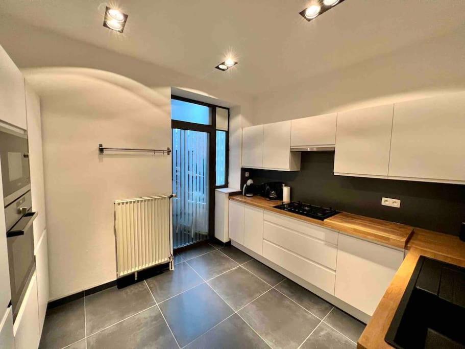 Bellevue - Grand appartement pour 5 sur les quais de la Meuse