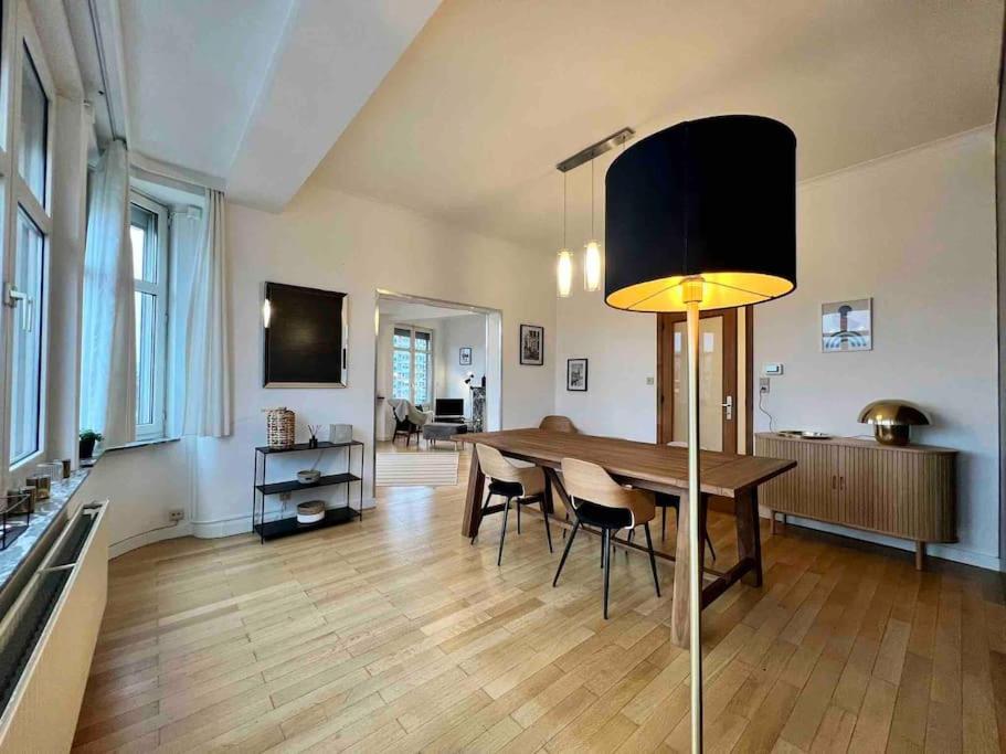 Bellevue - Grand appartement pour 5 sur les quais de la Meuse