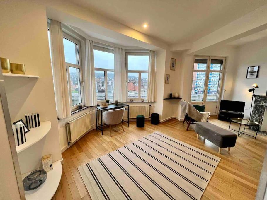 Bellevue - Grand appartement pour 5 sur les quais de la Meuse