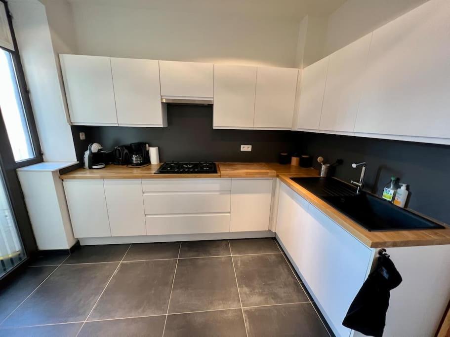 Bellevue - Grand appartement pour 5 sur les quais de la Meuse