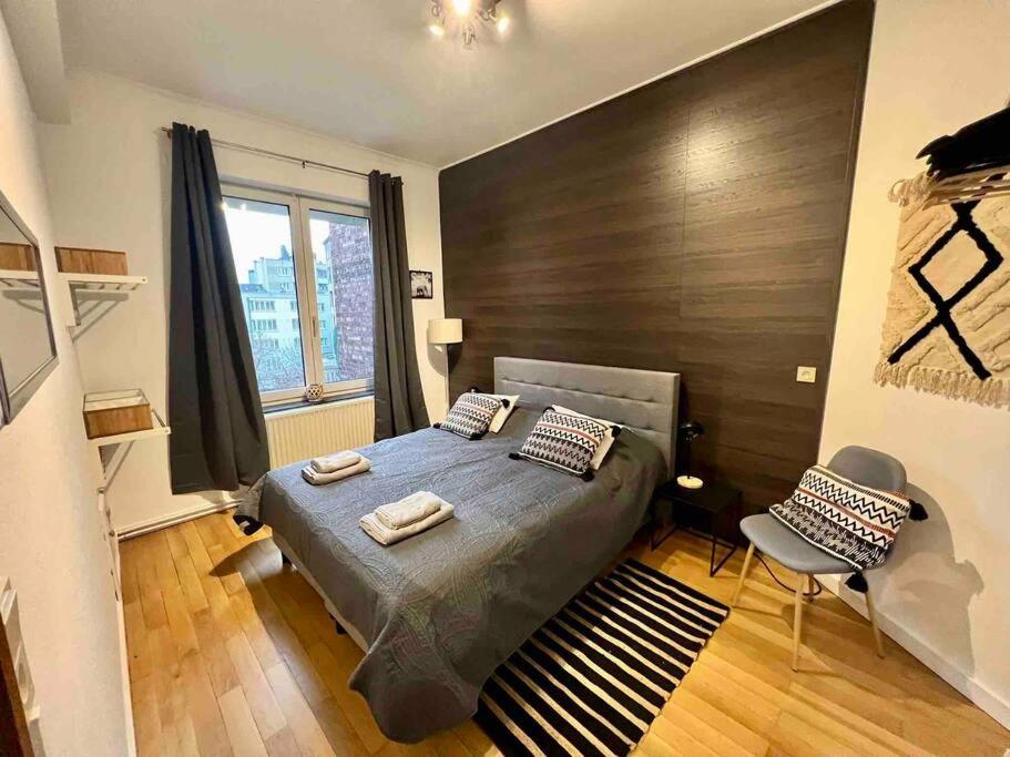 Bellevue - Grand appartement pour 5 sur les quais de la Meuse
