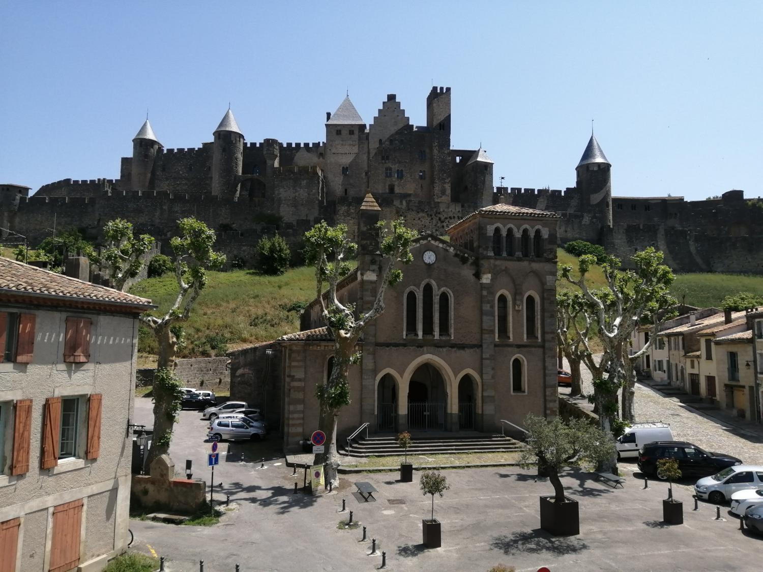 Hotel Le Bokeh - Face à la Cité Médiévale - Image 1