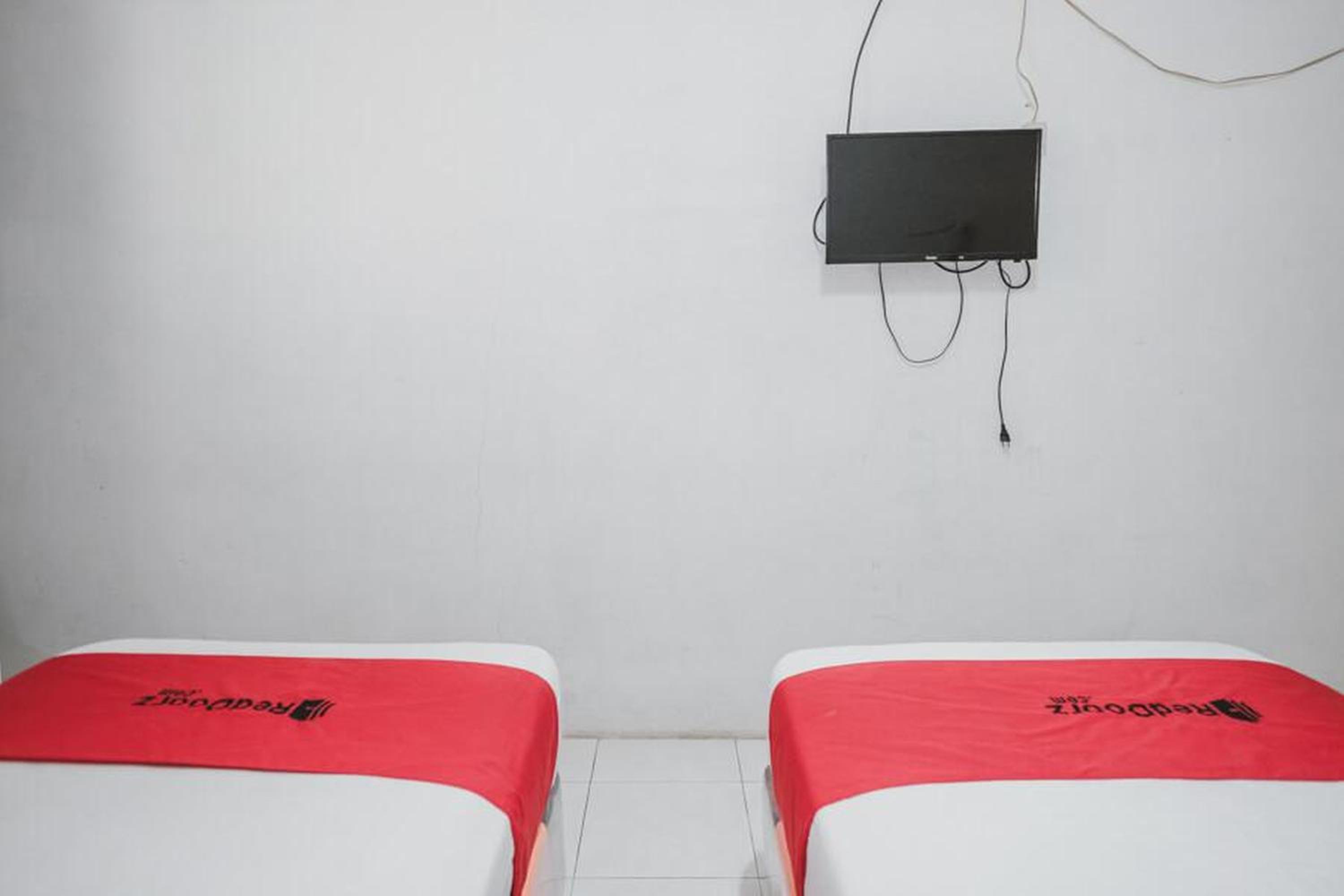 RedDoorz near Kartini Mall Lampung