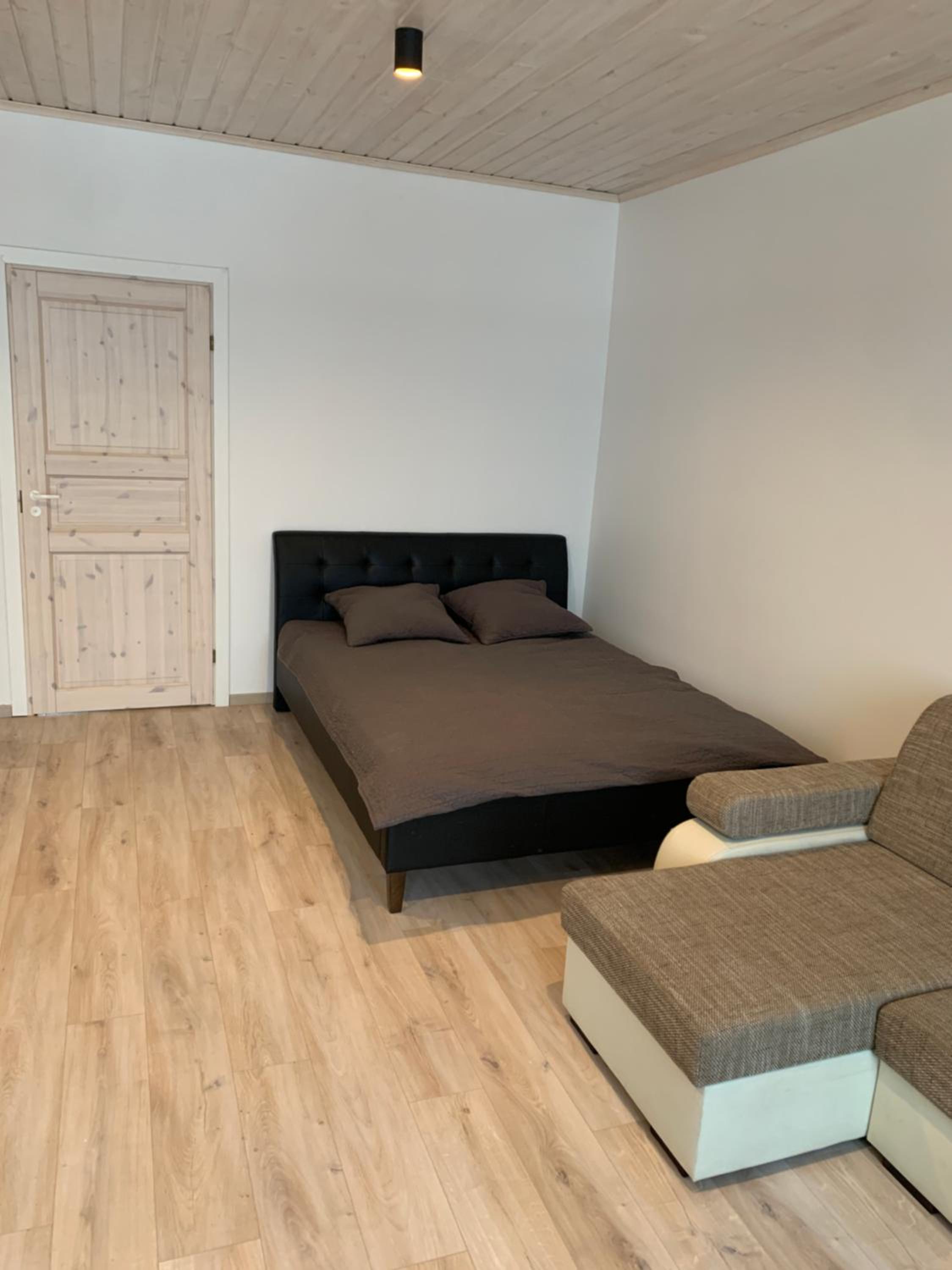 TaaliHomes Kuremaa ridaelamu järve kaldal - saun hinnas view 4