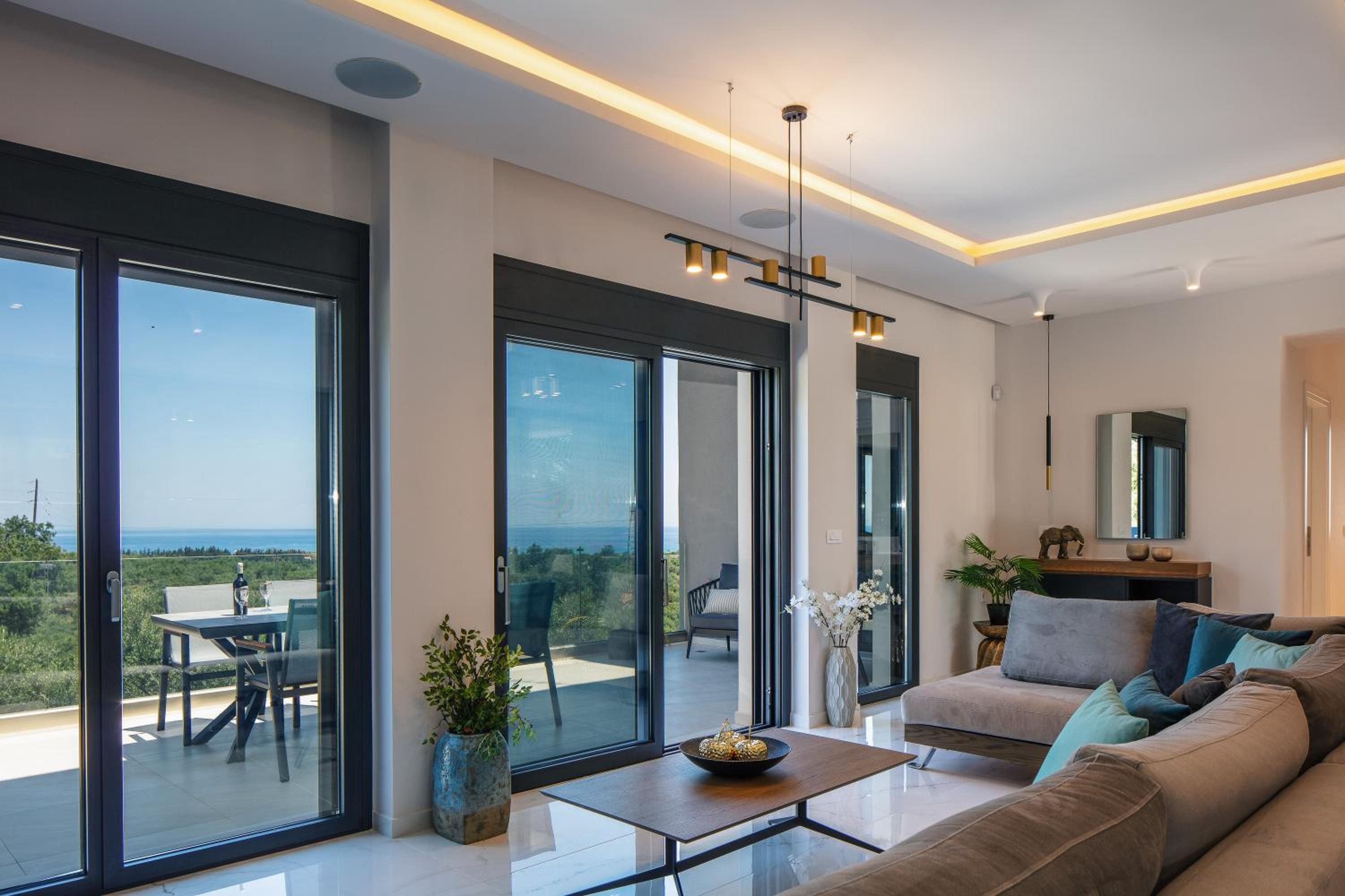 Grand Luxe Villa view 3