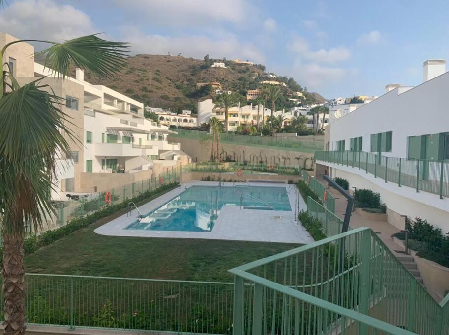 Premier Escape on the Sea Edge view 2
