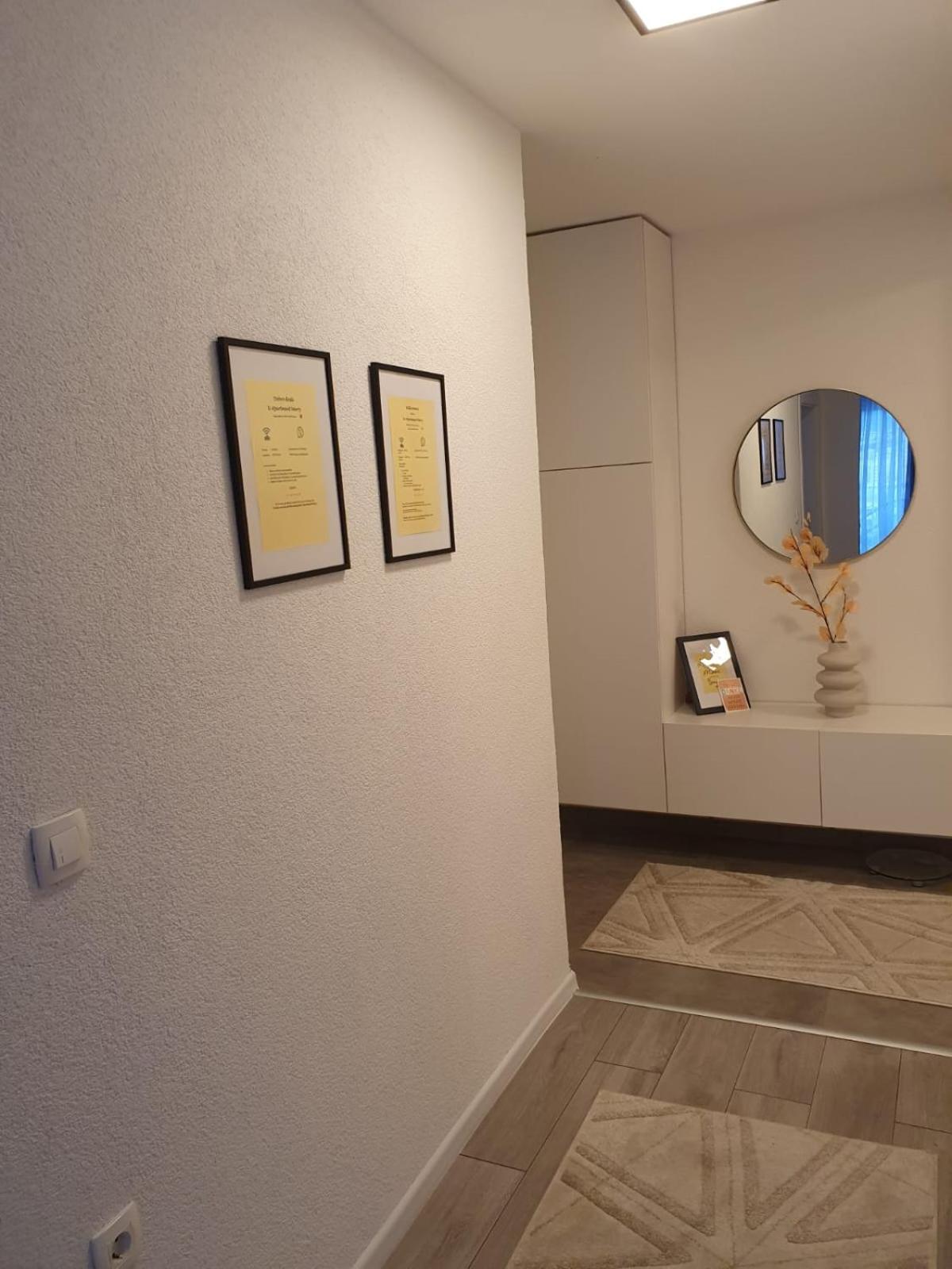 Apartment Merry Harmony Heights - Balcony & Free Garage & Parking