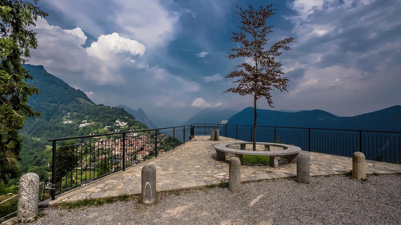 Aldesago City View by Quokka 360 - flat with a breathtaking view