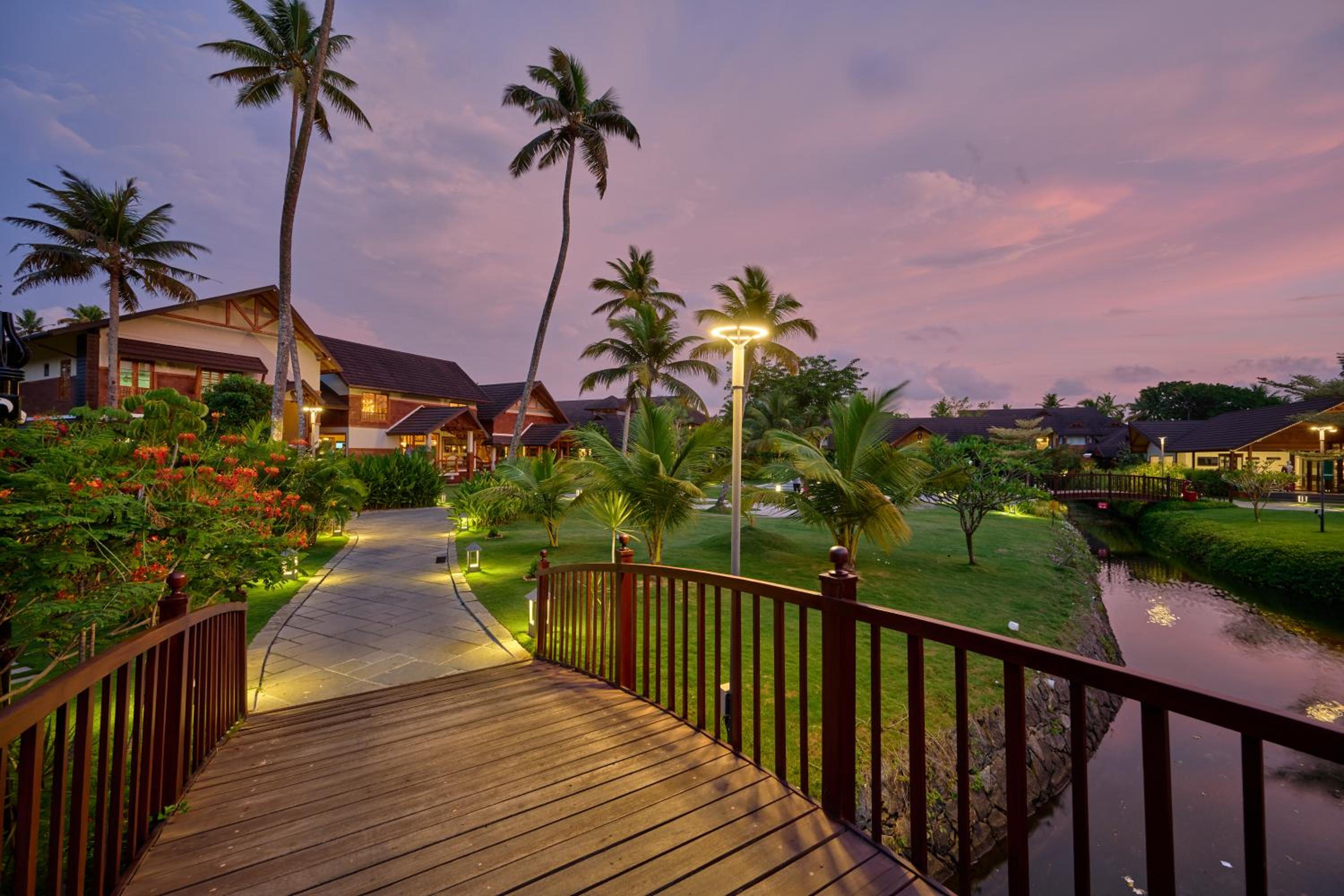 Gokulam Grand Resort & Spa, Kumarakom view 5