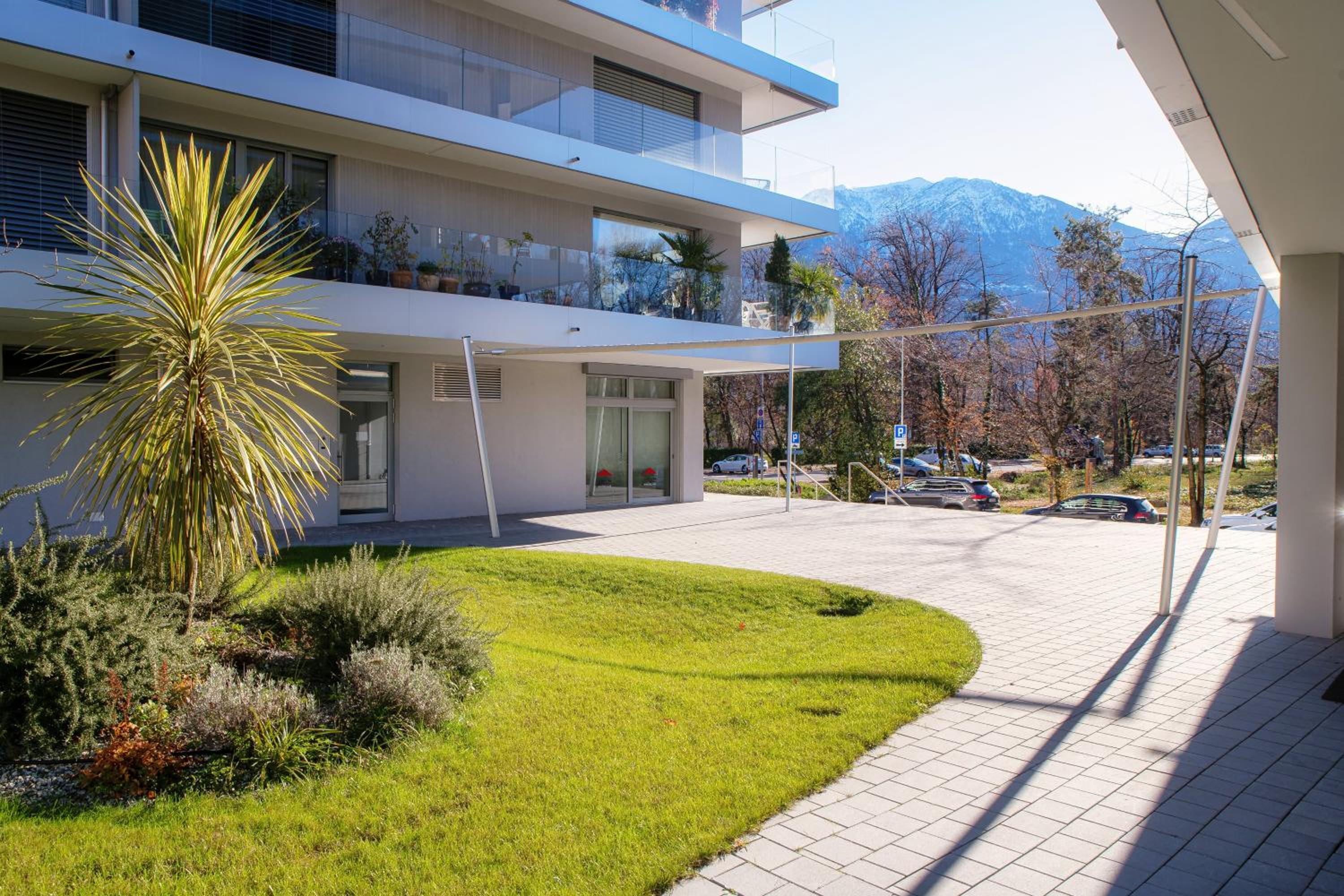 Suite Parco Lago by Quokka 360 - Apartment with Large Terrace Near Locarno Lido