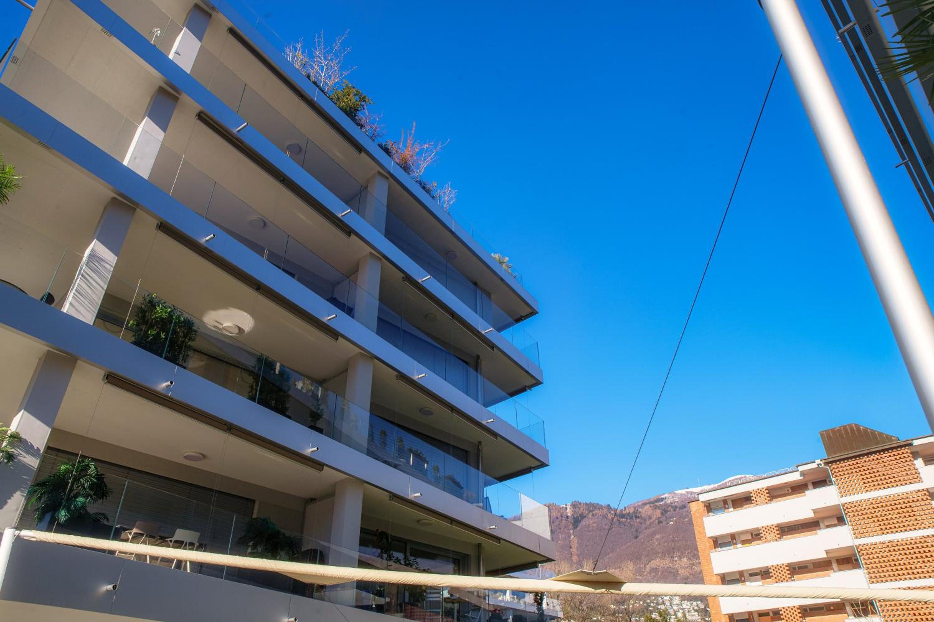 Suite Parco Lago by Quokka 360 - Apartment with Large Terrace Near Locarno Lido