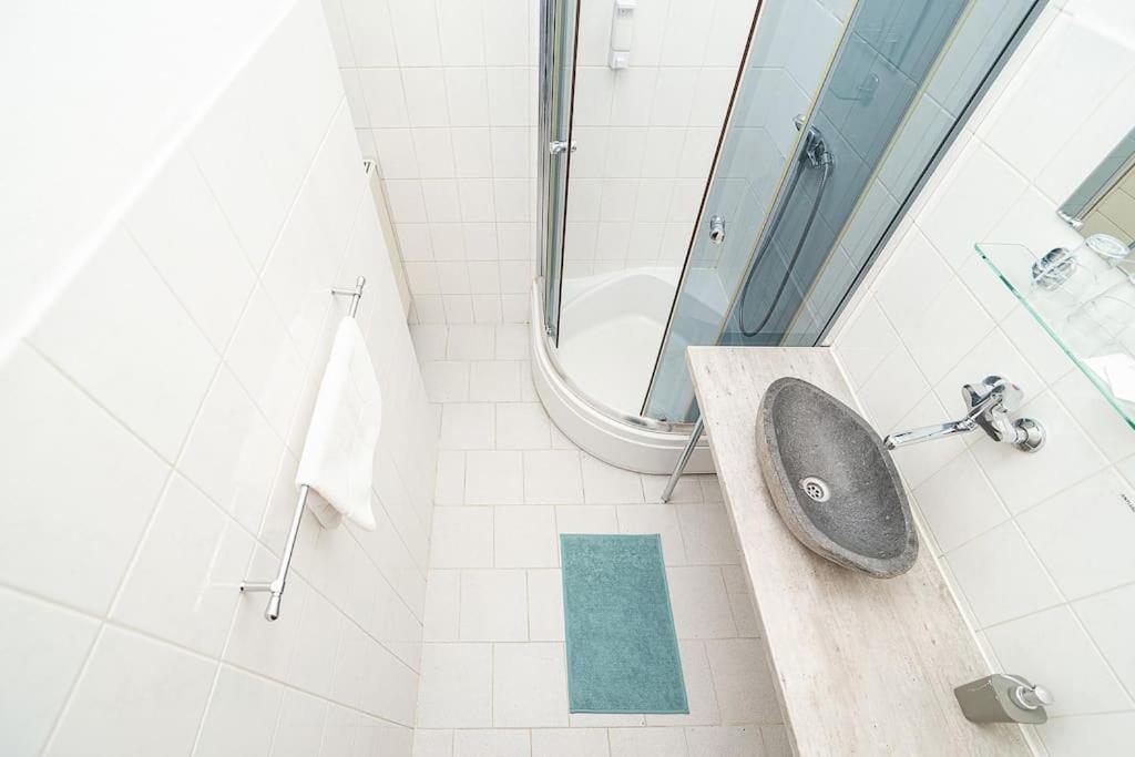 Flat in Zizkov -104-