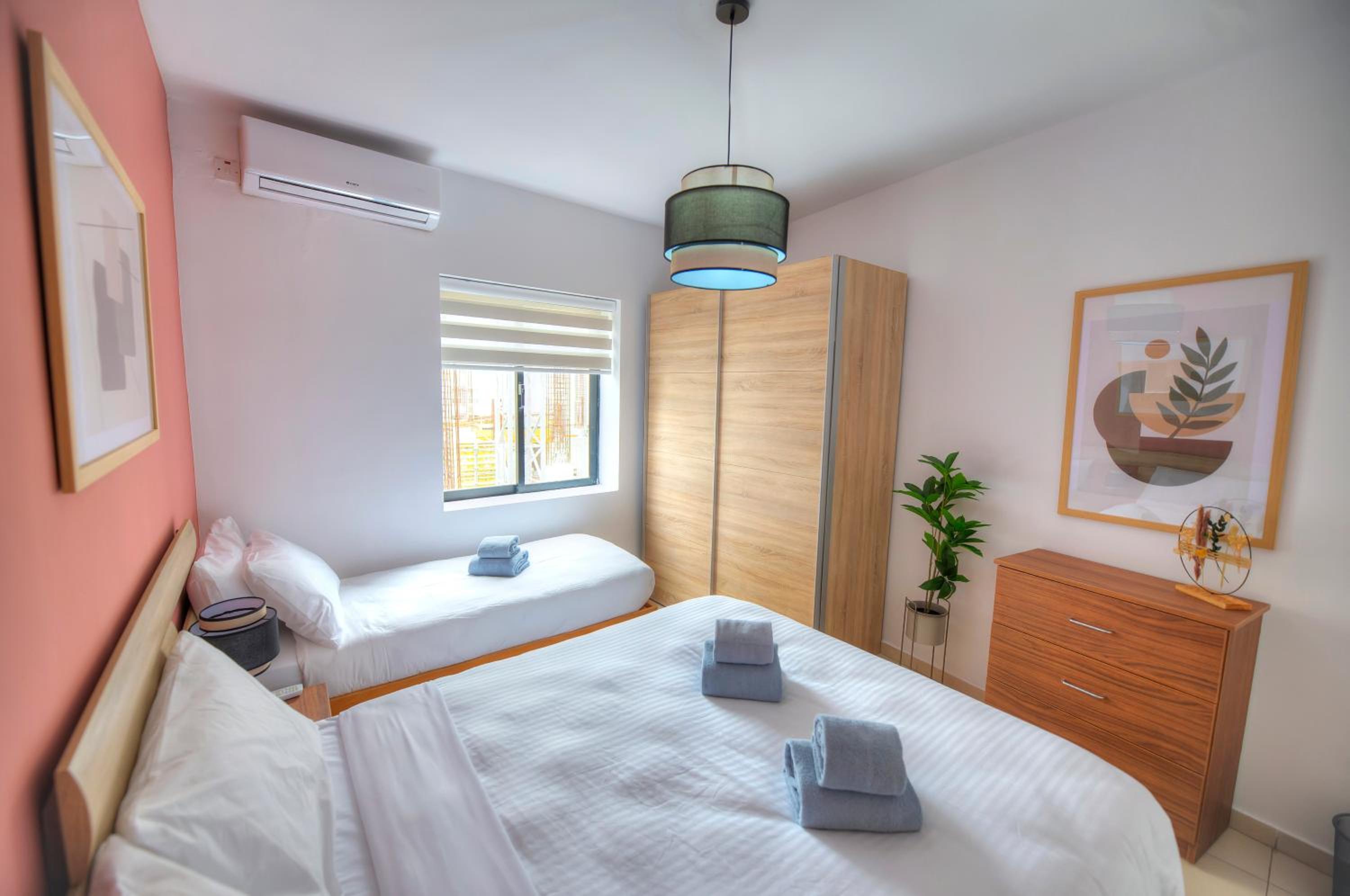 Comfortable 2bedrooms in Paceville, balcony JPOR1-3 — St Julian's