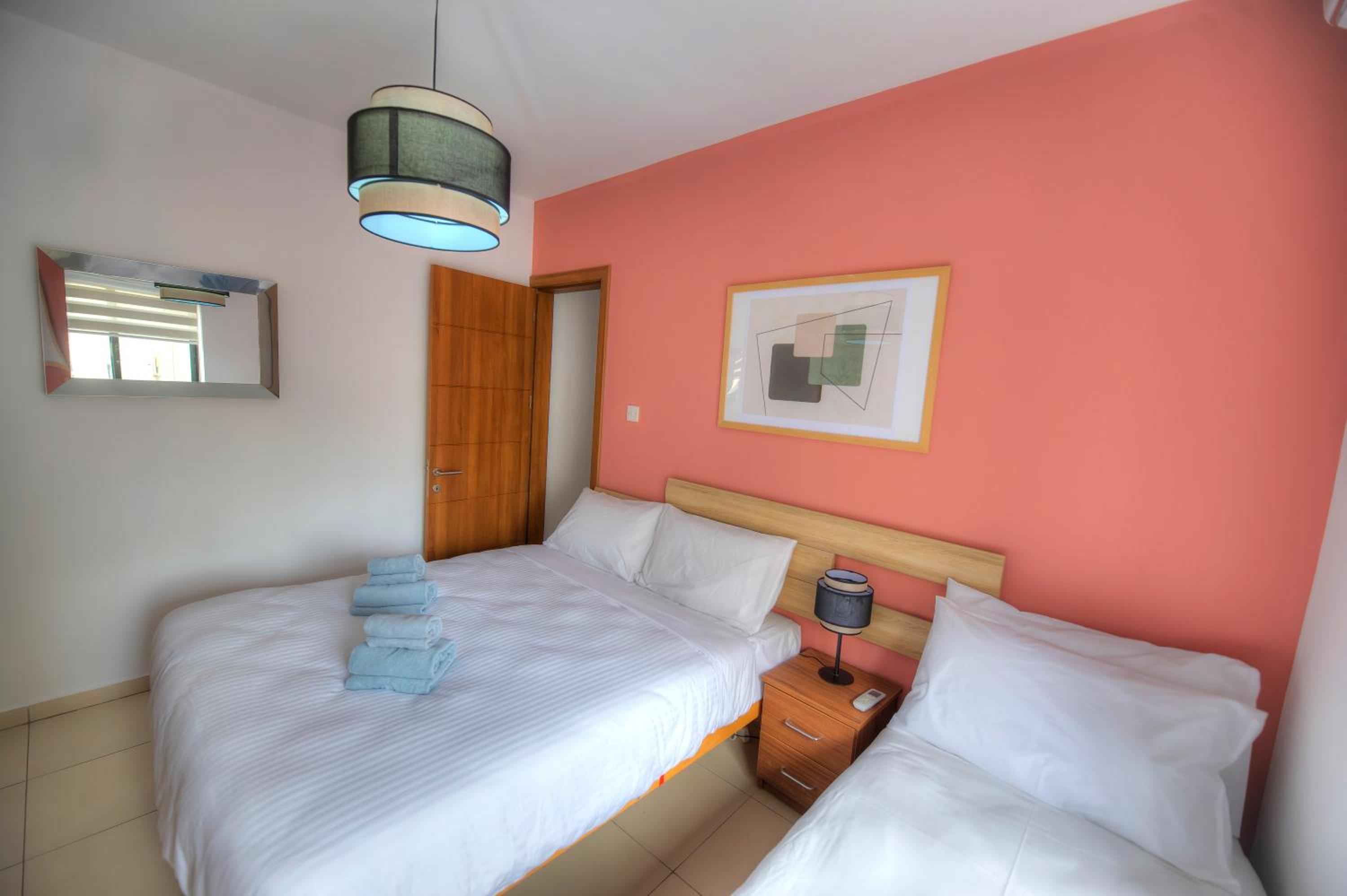 Comfortable 2bedrooms in Paceville, balcony JPOR1-3 photo 4