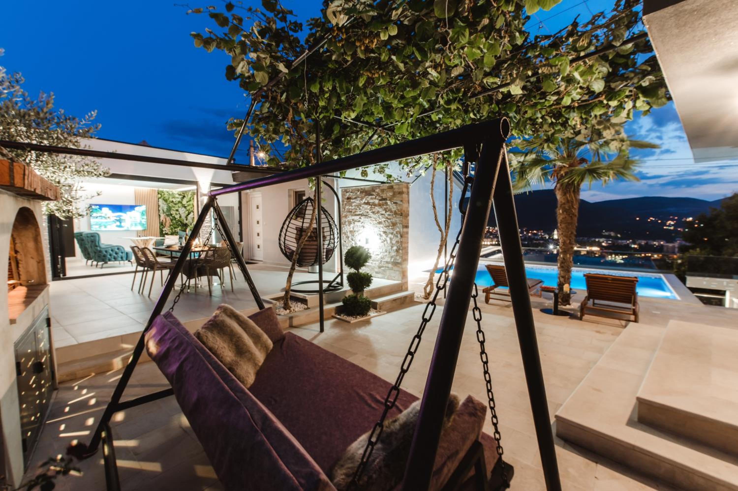 Villa View Mostar with Jacuzzi & Heated Pool