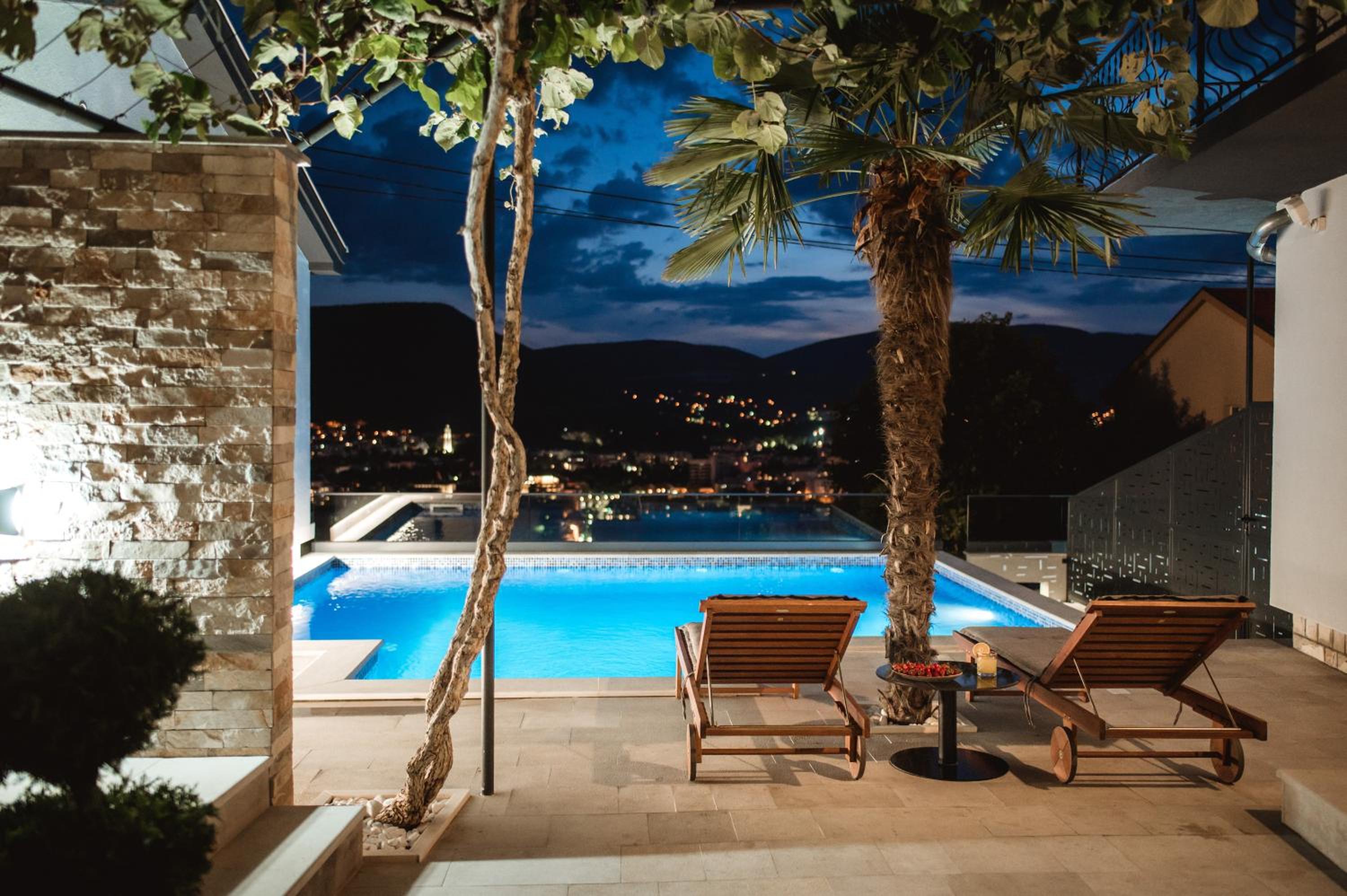 Villa View Mostar with Jacuzzi & Heated Pool