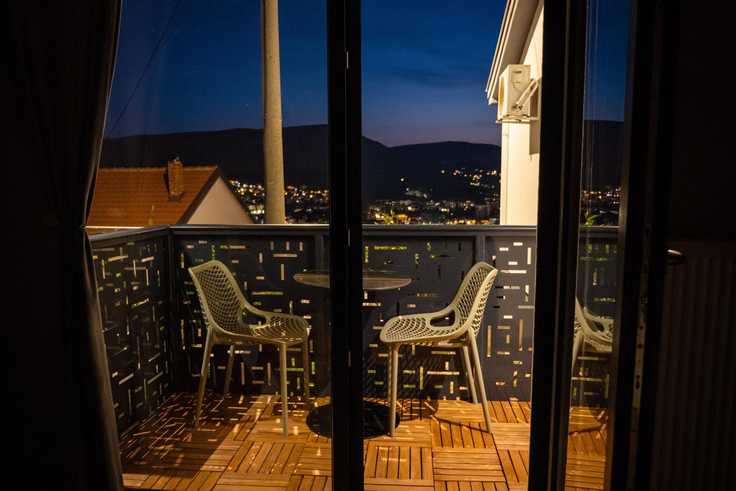 Villa View Mostar with Jacuzzi & Heated Pool