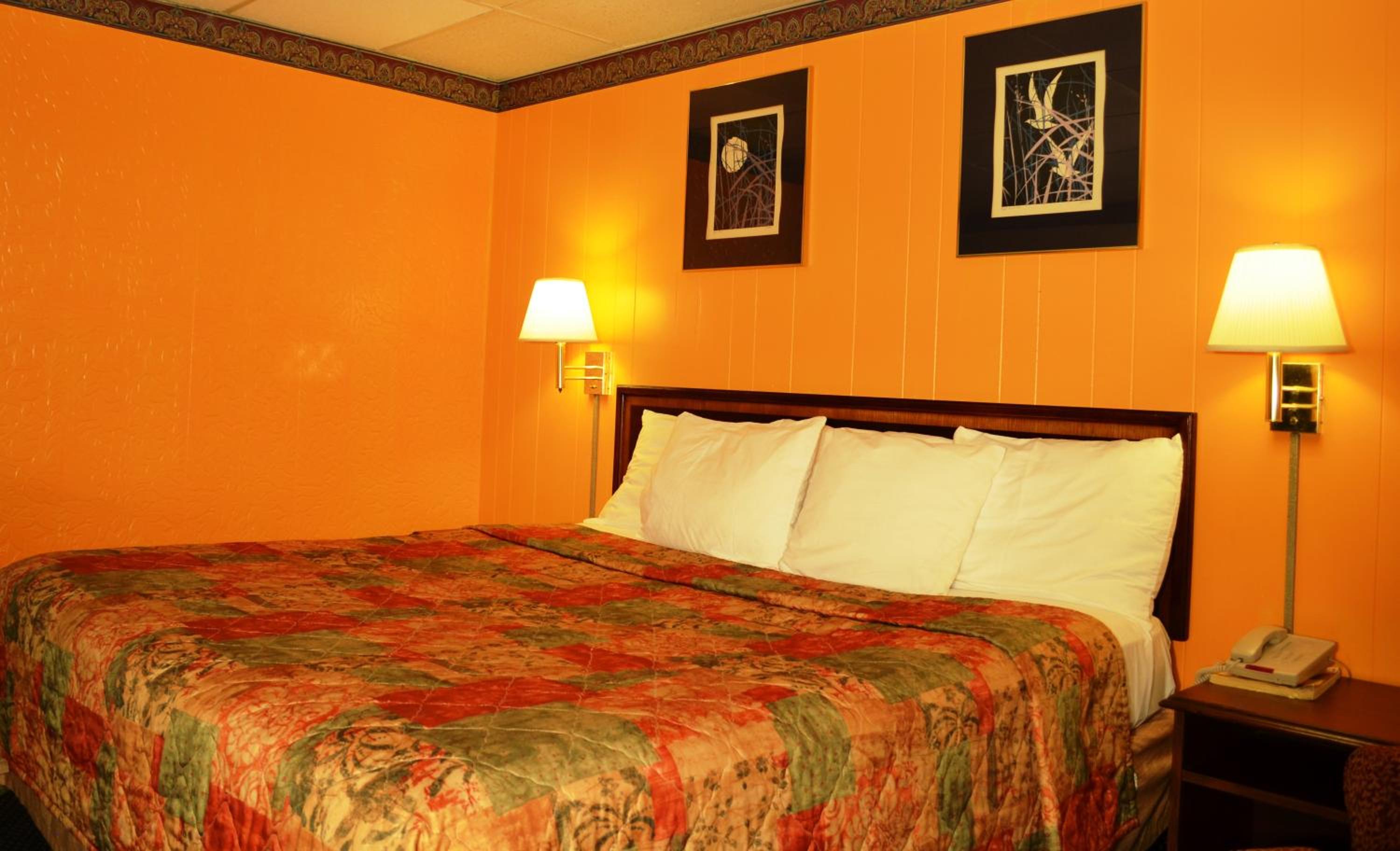 Economy Inn Bluefield - Property Image 1