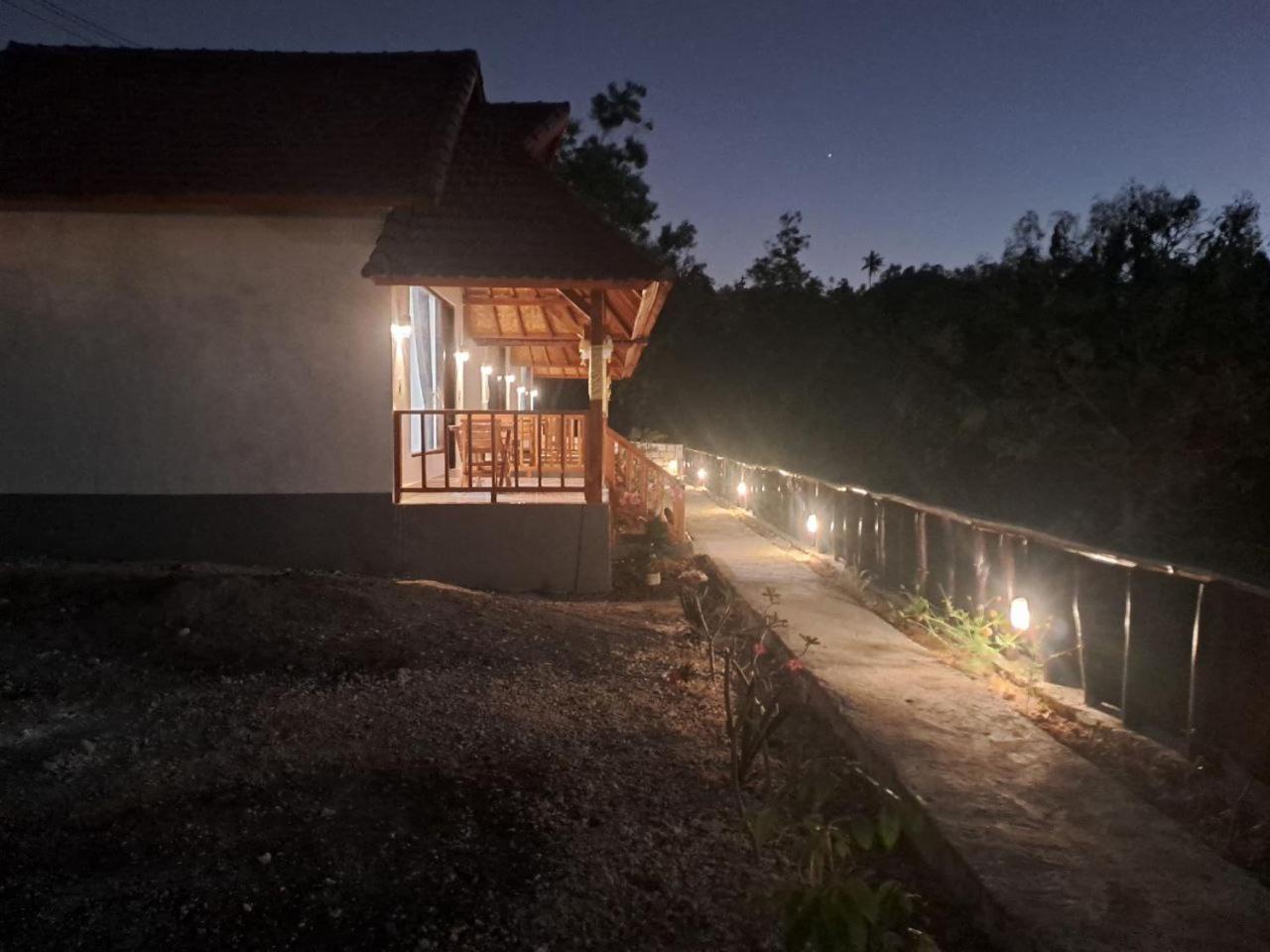 Vina Bungalow