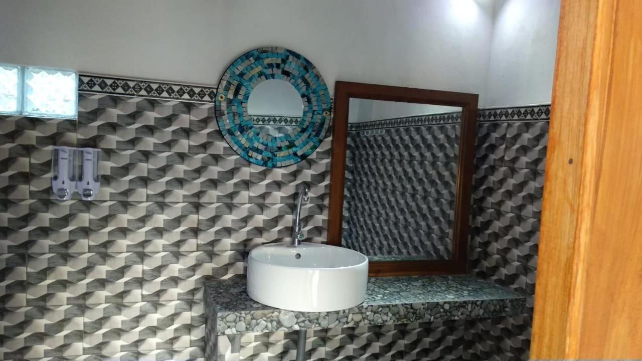 Vina Bungalow