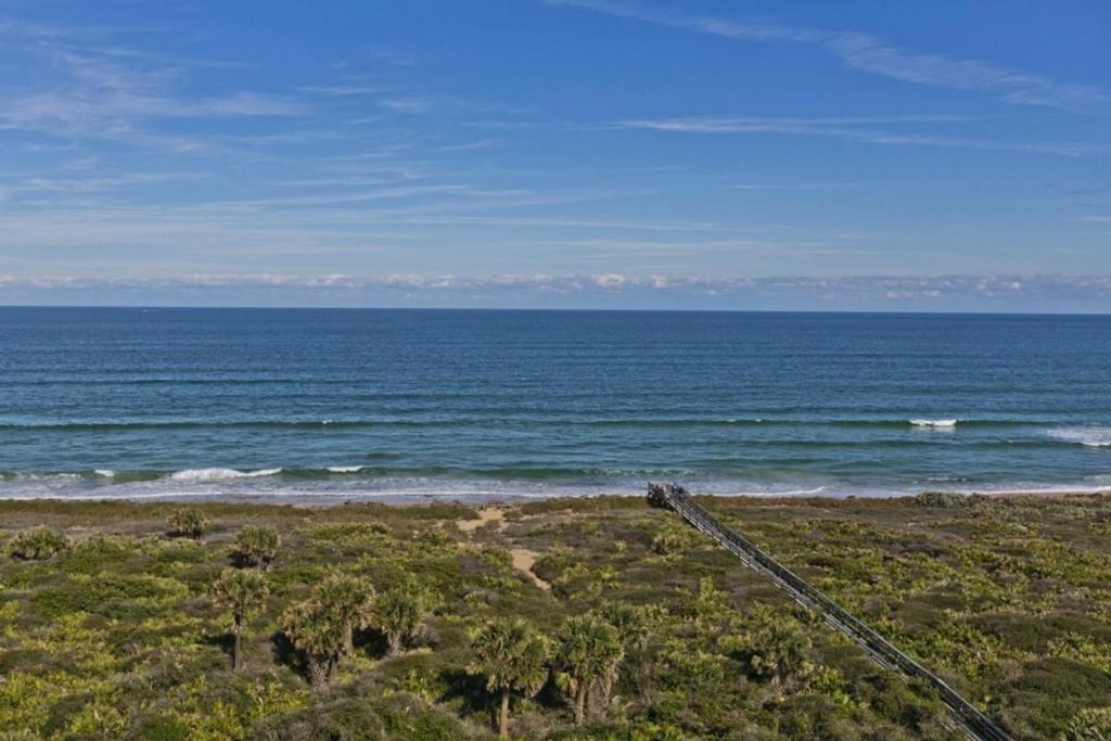 Surf Club I, 1405