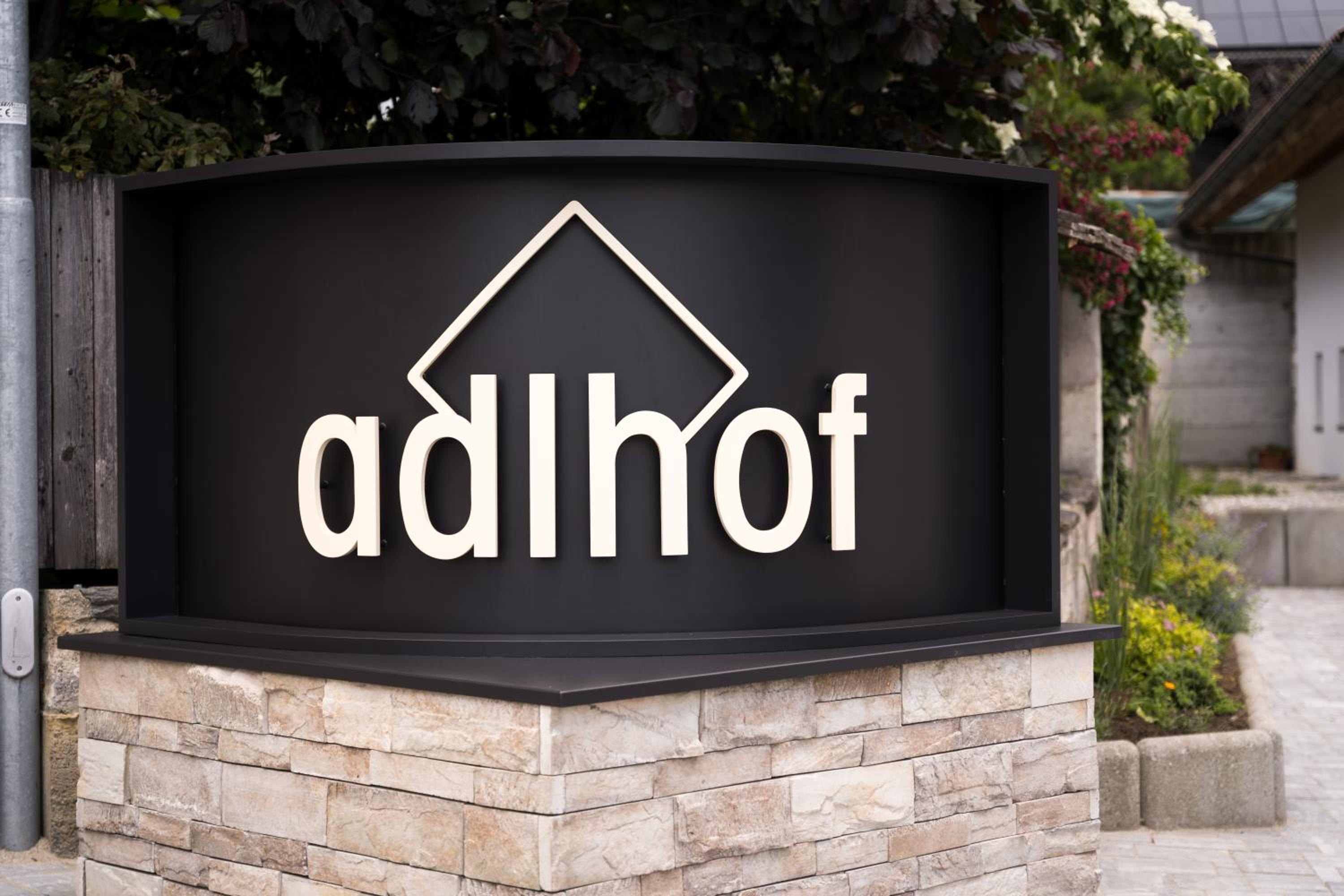 Adlhof Apartments