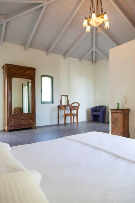 Secluded Villa Amadeus,hammam & tennis