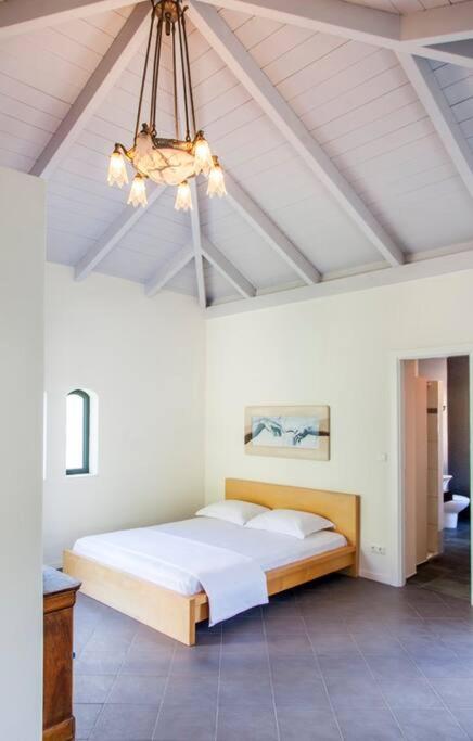 Secluded Villa Amadeus,hammam & tennis